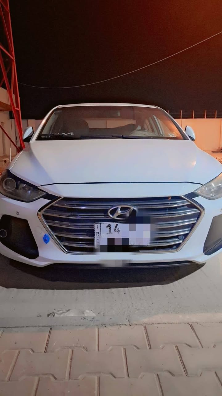 السلام عليكم
النترا 17خليجي أبيض محرك 2000
محرك وكير وتايرات وتبريد جاهزه 
الضرر موضح بالصورة 
سيارة باسمي تحويل مباشر 
أي استفسار الاتصال ***********
السعر 128وبيها مجال
