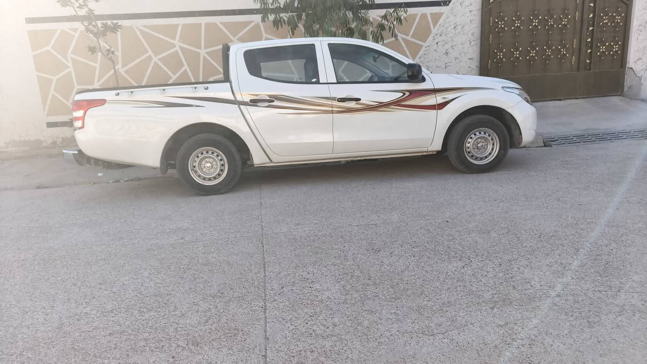 مسيبوشي 2018
رقم سياره .سليماني 
سنويه .مجدد 2030
گير محرك ..مكفوله 
تبريد .شغال 
سبوغ .بدون سبغ بس بيها تعديل بارد شبرين 
ماشيه ..115 الف
سعر.. خاص 
رقم موبايل ..***********
واتس اب ..   ***********
