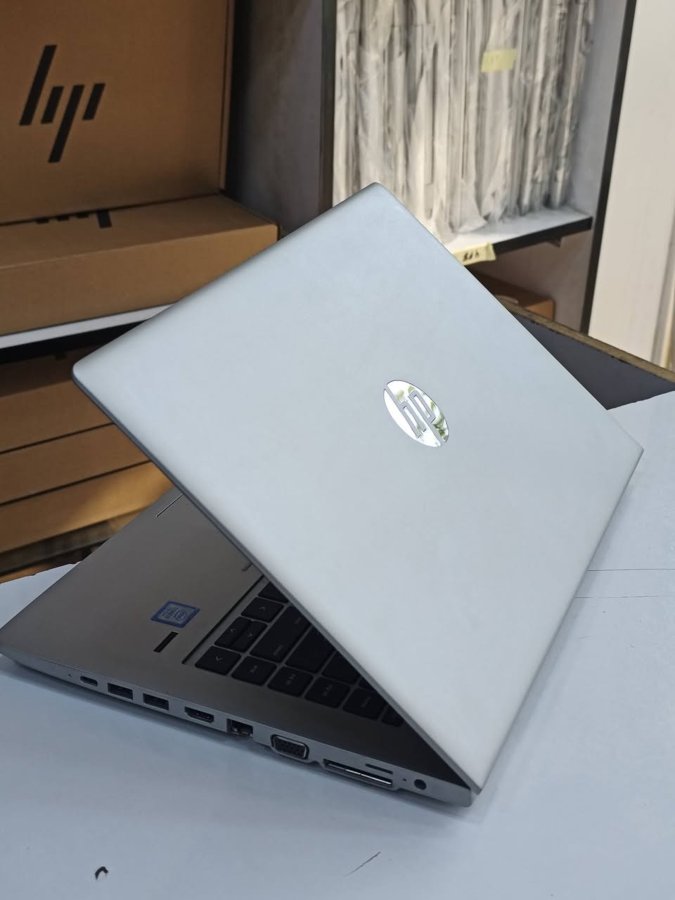 Hp ProBook 640 G5 🔴🔴
المعالج Cor i5 الجيل الثامن
الرام 8 كيكا DDR4 
الهارد 256 كيكا SSD 
حجم الشاشة 14.1
ضمان 10 ايام استبدال في حال وجود مشكلة
متوفر توصيل لكافة المحافظات 
السعر 245 الف شامل التوصيل 
للتواصل و الطلب خاص او واتساب 
***********
