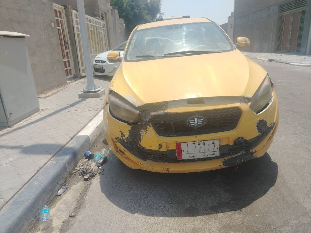 فاو ٢٠١٥ مكينه وكير كورلا اوتوماتيك جدد سنوية منتهية ٢٠٢٥ بيهة براءة ذمة من المصرف راعيها بالبصرة مكانها بالزبير  مابيها ضربة بس خياسات وملكوطة ما صابغيهن السيارة خير من الله مال جناي سعرها ١٥ ورقة تواصل ع رقم *********** الزبير, البصرة

