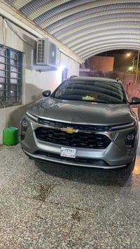سياره   شفر ليت تراكس موديل ٢٠٢٥ أمريكي ماشيه 17 حادث بسيط بنيد السعر ...