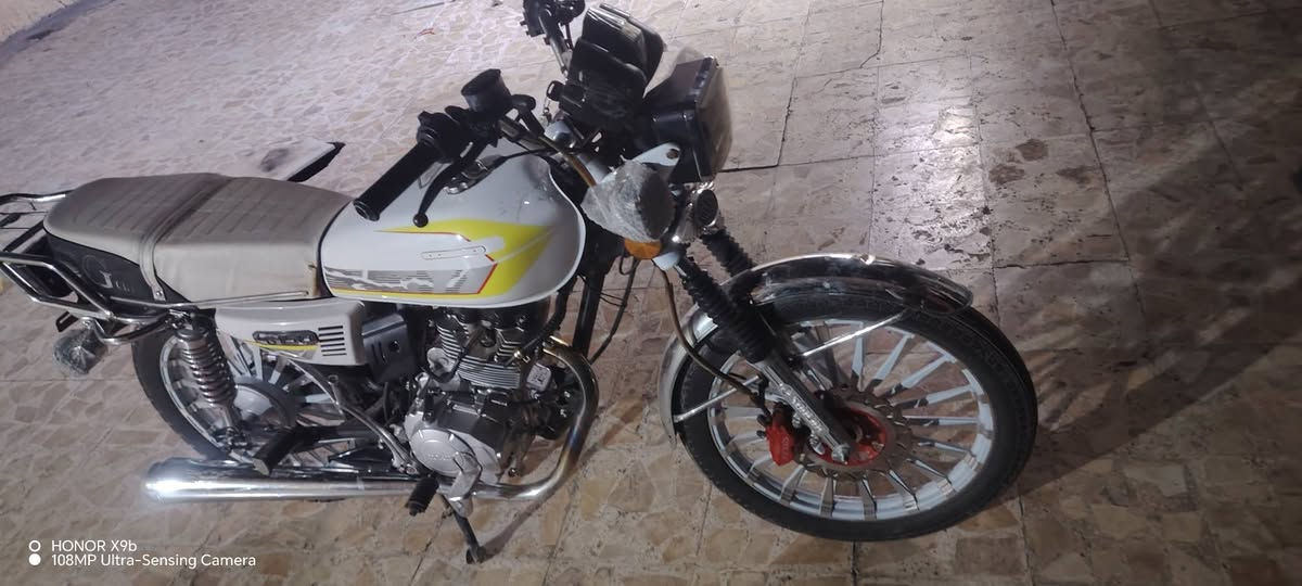 *********** موديل 25 مكينه 200 سعر 750 دراجه مقفوله دراجه جديده مسجل يشتغل دراجه اوراق دراجه اوراق مال معرض دراجه حتى ما ماشي هواي دراجه زيرو مكينه دوم ما مفتوحه لا دخانه ولا تبخير مكان وكان مدينه الصدر لورفلي قرب شريكه الانوار بغداد المدينه
