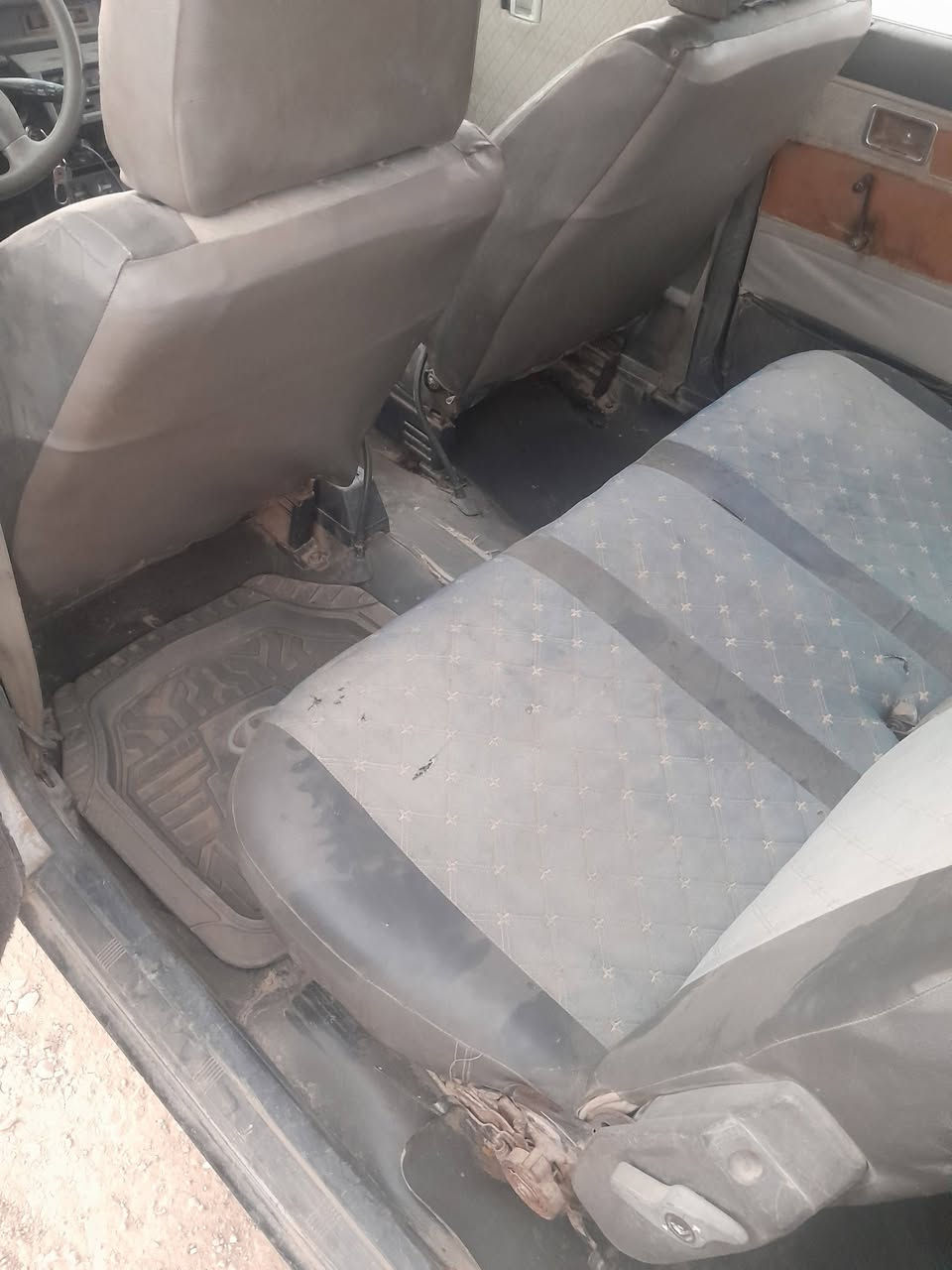 السلام عليكم ميتسوبيشي البيع 
رقم ديالى تحويل مباشر 
مكينه كير مكفولات
كير عادي كير عادي 
صدر نضيف
كهربائيات بلاديه كله شغاله 
تايرات نص عمر 
السيارة بلاديه 
السيارة 7 راكب  
السعر 18 وبيها مجال 
مكاني ديالى الخالص
شواصي لغود مكفولات 
***********
