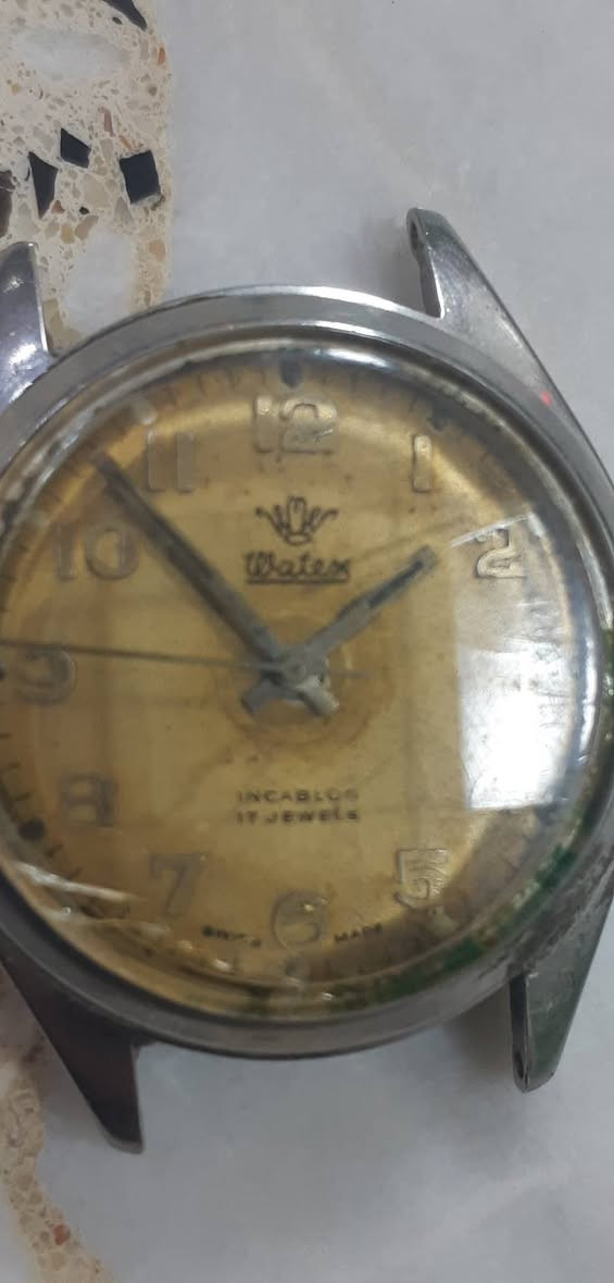 ساعه سويسري صناعه 1950
شغاله ماركه Watex العنوان بغداد 
***********
