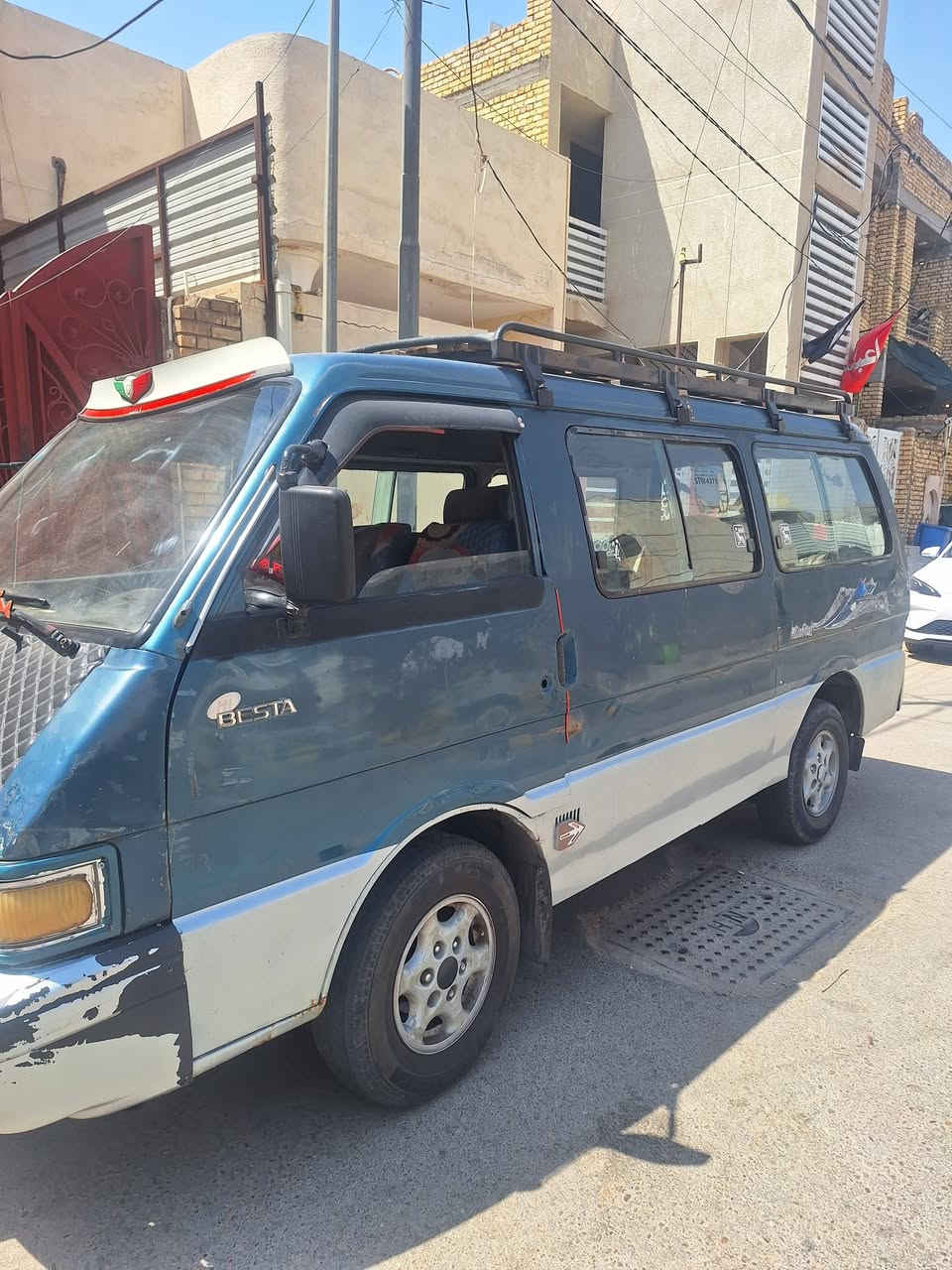 السلام عليكم كيا بستا لبيع
سياره رقم نكليزي سنويه لنهايت ل٢٧ 
مصفره هيه ومرور سياره بسمي تحويل او وكاله 
مكان سياره الكوت السعر خاص 
***********
