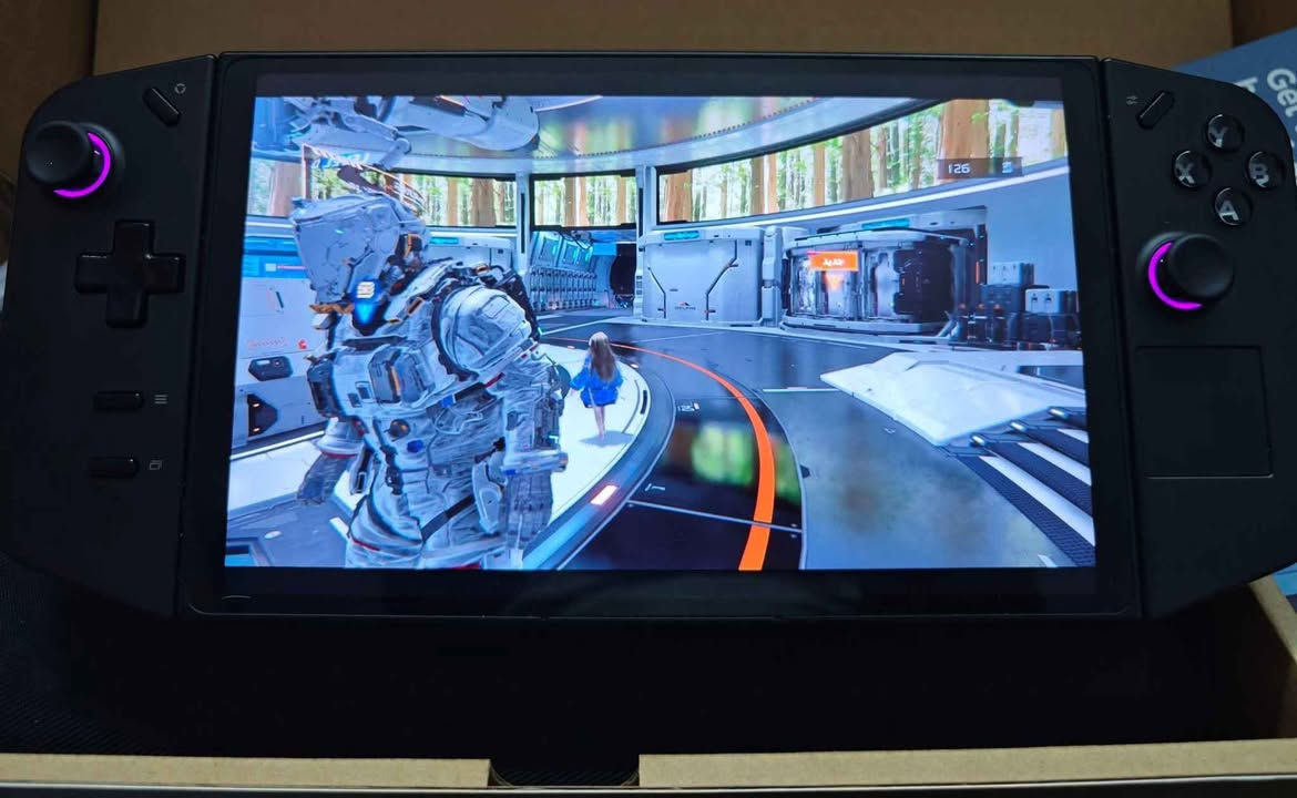 السلام عليكم متوفر بتاريخ اليوم 8/19 
ال big boss عملاق الأجهزة المحموله  Lenovo Legion 
نسخه ال Z1 Extreme  نسخه ال واحد تيرا 1TB الداخليه 

الجهاز غني عن التعريف وبنضافه ممتازه خالي من اي مشكله 
سليم من كل الجوانب اخو الجديد سلاسه الاستخدام ومكفول 
قادر على تحميل وتشغيل كافه البرامج والالعاب الثقيله والمحاكيات 
Crimson desert / Last of us part 2 / RED DEAD 2
God of war Ragnarok / pes / fifa / battlefield 6

الجهاز يأتي بعتاد  :::: 
🎮🔥 LENOVO LEGION GO — 1TB — Z1 EXTREME 🔥

💪 المعالج: AMD Ryzen™ Z1 Extreme
⚡ 8 Cores / 16 Threads — حتى 5.1GHz
🎮 كرت الشاشة: AMD Radeon™ Graphics — RDNA
🧠 RAM: 16GB LPDDR5X 7500MHz
💾 التخزين: 1TB SSD NVMe PCIe 4.0

🖥️ الشاشة:
• 8.8" IPS QHD+
• دقة 2560×1600
• 144Hz
• سطوع 500 nits
• تغطية ألوان 97% DCI-P3
• Touchscreen 10-Point
• Gorilla Glass

🎮 المميزات:
• Windows 11
• يدات تحكم قابلة للفصل
• Hall Effect Joysticks
• Gyroscope 6-Axis
• Trackpad + Mouse Sensor
• RGB Joysticks
• Kickstand مدمج
• سماعات Stereo 2×2W

🔌 المنافذ والاتصال:
• 2× USB-C 4.0
• DisplayPort 1.4
• Power Delivery 3.0
• MicroSD حتى 2TB
• 3.5mm Headset
• Wi-Fi 6E
• Bluetooth

🔋 البطارية: 49.2Wh
⚡ Super Rapid Charge

📦 الملحقات:
✔️ الجهاز
✔️ اليدات الأصلية
✔️ الشاحن الأصلية 
✔️ الحقيبة الأصلية
✔️ درع جلاتيني نوعيه فاخره 

🔥 جهاز Gaming محمول قوي جداً — شاشة 144Hz، دقه 2k   -1TB SSD ومعالج Z1 Extreme.

وبسعر مناسب 845 الف فقط 
العنوان / بغداد - البياع  - شرطه الخامسه 
الرقم للتواصل/ *********** 
يوجد توصيل لجميع المناطق والمحافظات بغداد, العراق
