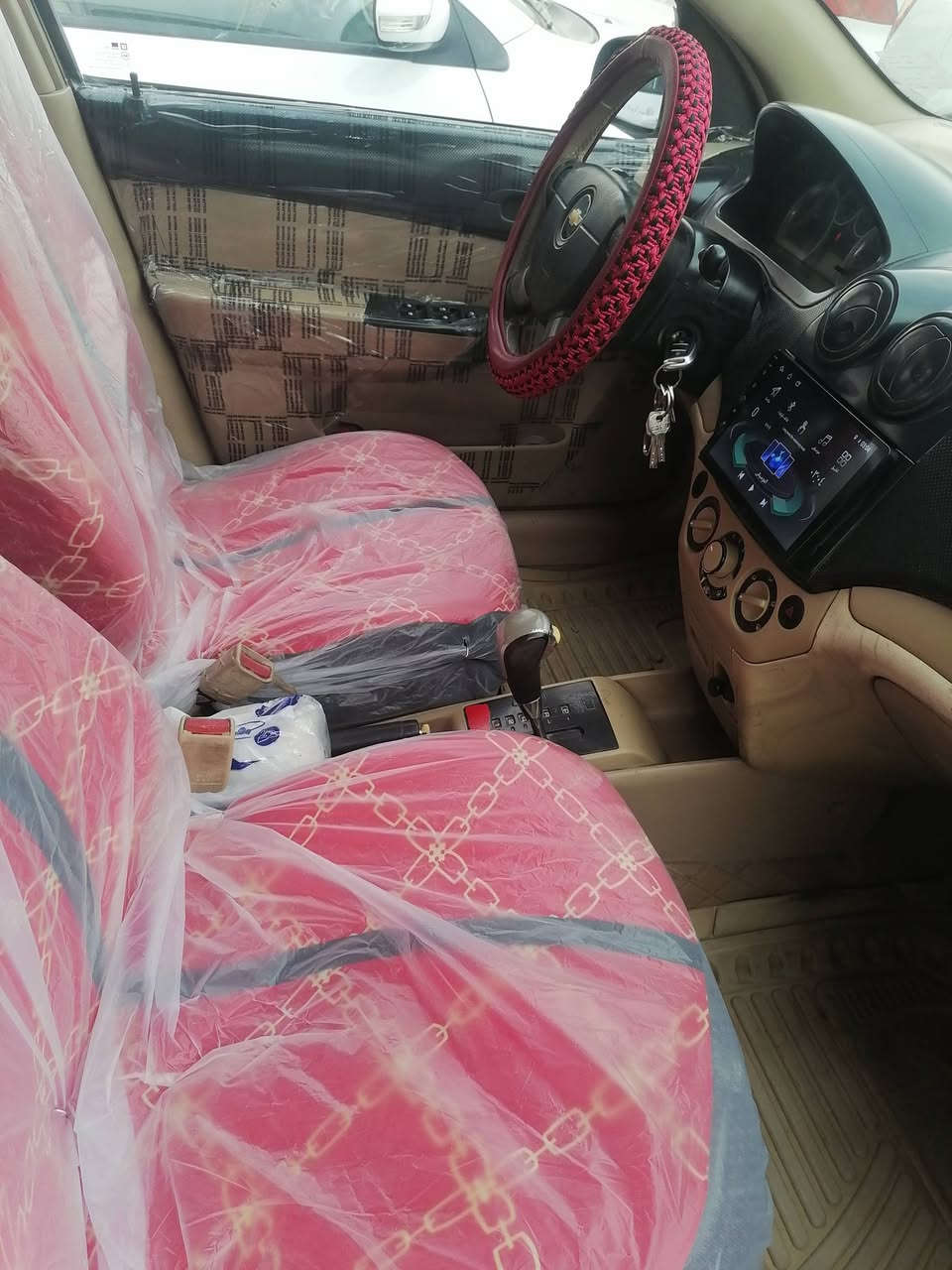 افيو ٢٠٠٩ • محرك ٤٠٠ • رقم نجف