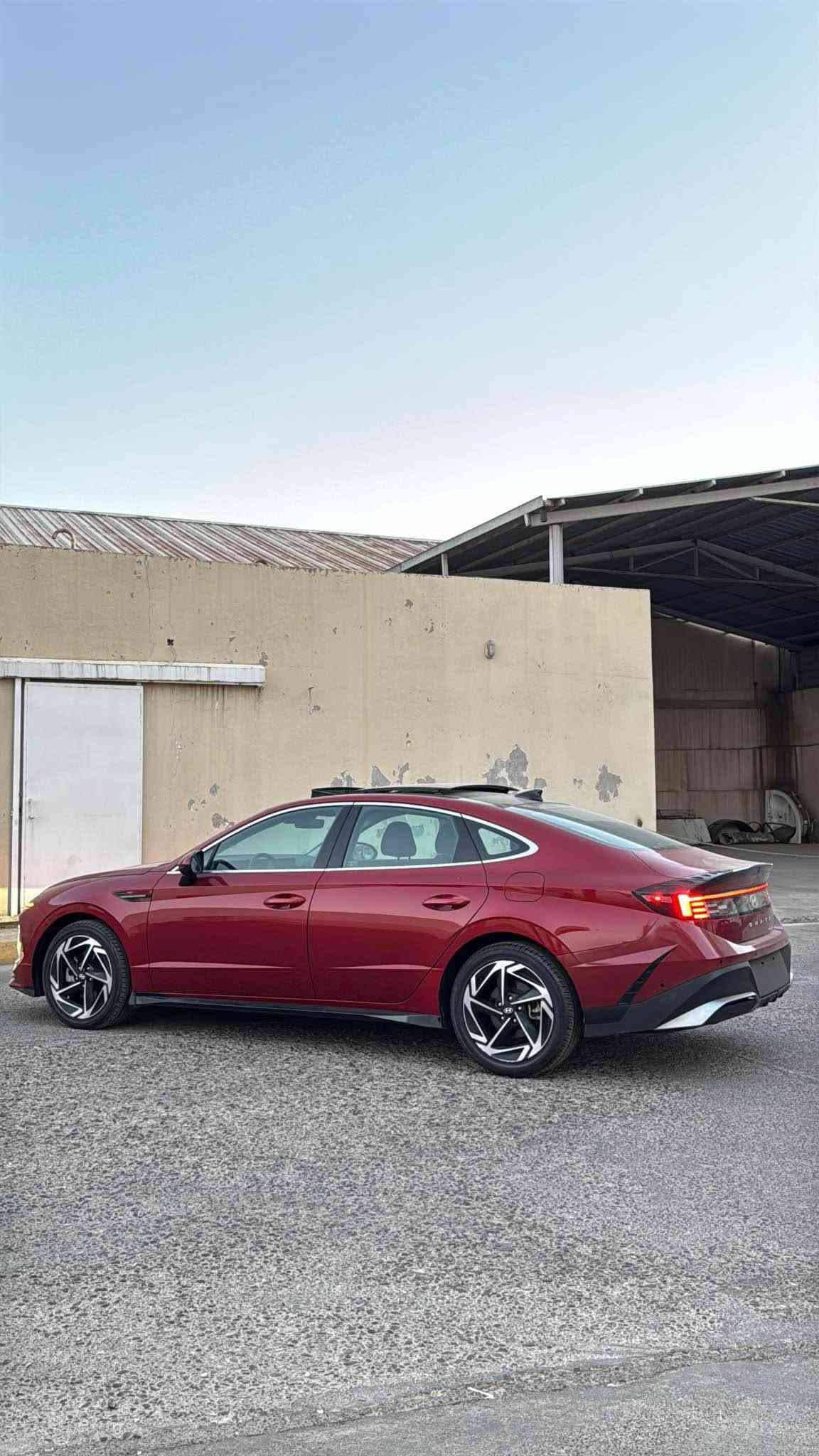 Sonata 2024  SEL   
بدون صبغ  
بدون ارباك و دواخل شرط 
يترقم شمالي 
سعر 183
ممشا 40,000  
شراي اتصل  *********** واتساب أربيل, العراق

نص مكتوب في الصور:
- 7:52
- LTE 34
- bid.cars
- 1 / 12
- 1:1
- 7:53 LTE 34 bid.cars 2 / 12 1:1
- 7:52 LTE 34 X bid.cars 3 / 12 1:1 X 2024 HYUNDAI SONATA, SEL KMHL14JA9RA403972 1-41756606 Copy Location: Mebane (NC) Destination: Savannah (GA) Insurance Company < > < Ask > 50