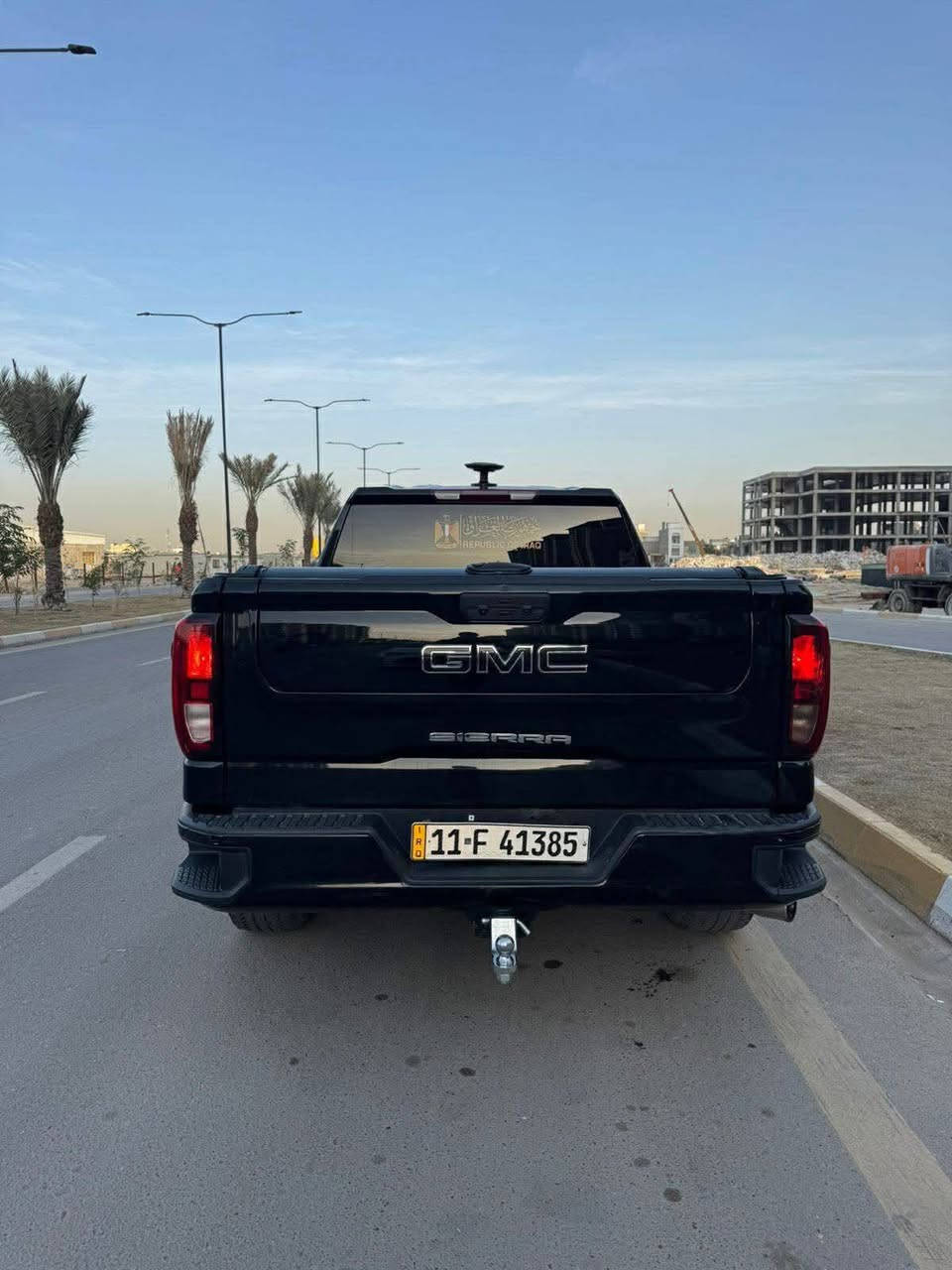 السلام عليكم
جمسي سيرا موديل 24 

 4 سلندر توربو 2700

ماشية 57 الف كيلو 

رقم بغداد بيها ضربه ربع الجاملغ 
مابيها فتحه 
سياره فول مواصفات 

سعر 340 ورقه 

الاتصال على هذا رقم ***********
