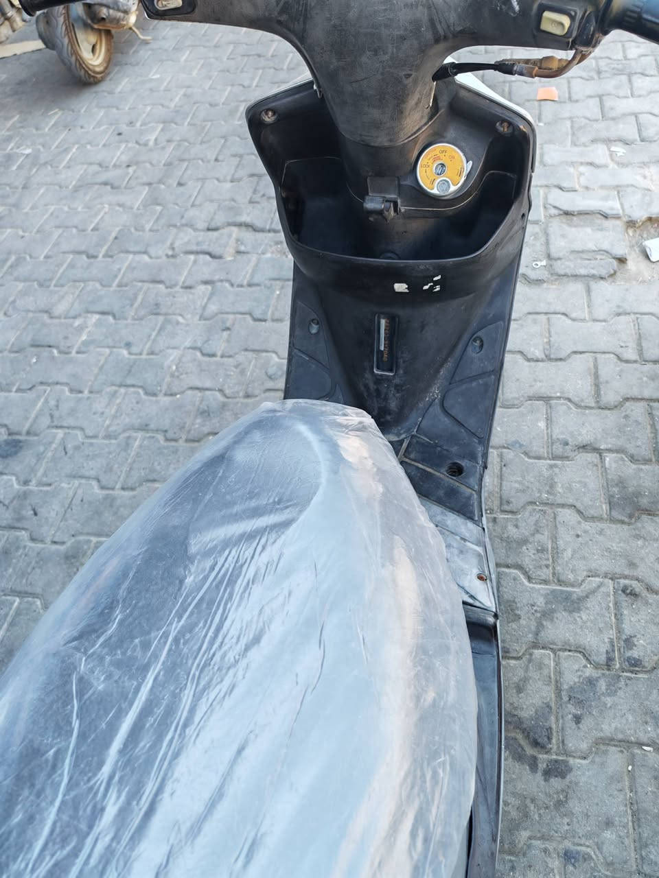 بيجي للبيع
كامله مكمله بيه مكينه جديده ما مفتوح بيه برغي عوزه بس باتري 
السعر ٣٧٥ بيه مجال بسيط
للستفسار 
***********
