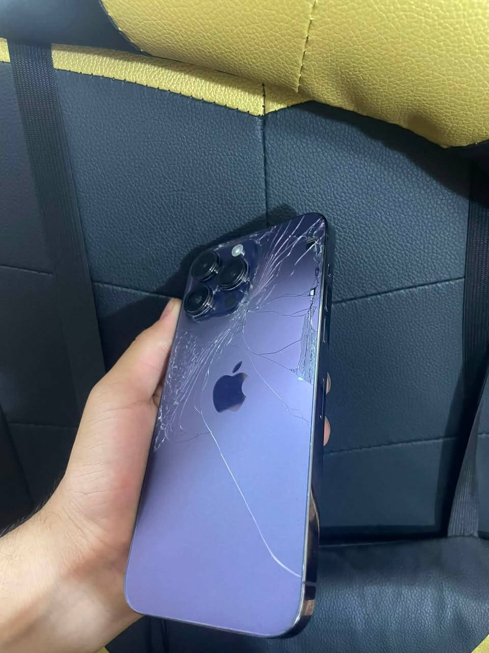 آيفون 14 برو ماكس ذاكره 256 بطاريه 87  بلاد ممرفوعه الجهاز نضيف ويخبل فقط ضهره مفطور أما الباقي ف كله مكفول كفاله عامه تجي وتفحص ونروح ل اي مكان يعبجك علمود تفحص 
سعره 780 
مكاني حله بكرلي
***********
