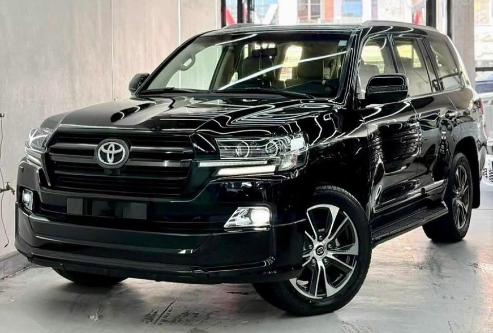 السلام عليكم 
🚘 للبيع لاندكروز 2020 – فول مواصفات 🚘
كراند تورك ✨
📍 ماشية: 63,500
🔧 محرك گير  واير مامفتوح
💎السيارة نظيفة جداً وكلشي بيها على البلاد جديد 
سنوية هزّة، كلشي جديد ومدفوع …
📄 السنوية باسم صاحب السيارة، البيع بشرط التحويل 
💰بالنسبه للغرامات ف ماعليها اي دين .
✅ السيارة نظيفة من كل النواحي وما تحتاج أي صرف …

📞 للاستفسار ولتفاصيل اكثر التواصل :
***********
