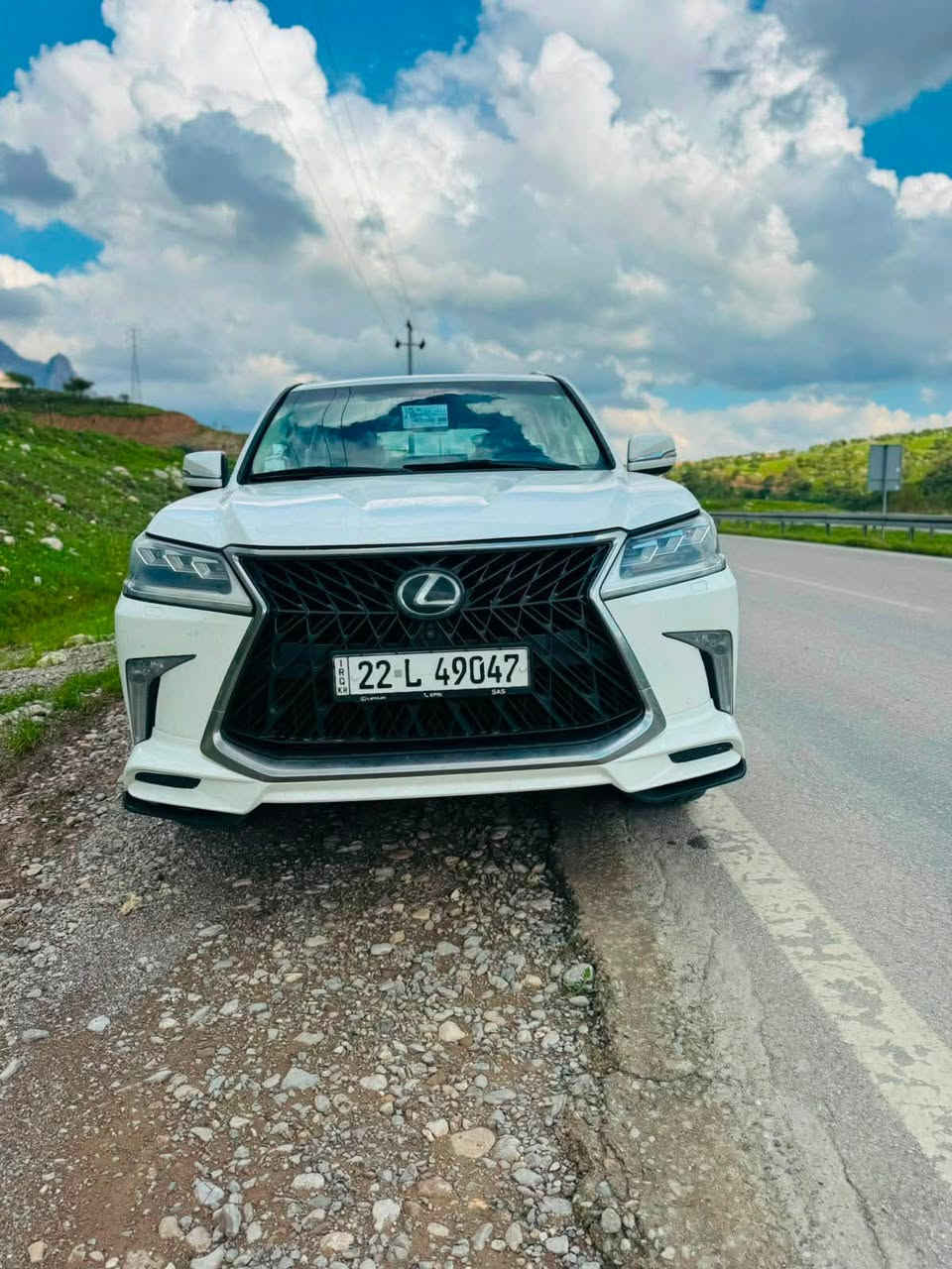 السلام عليكم للبيع LEXUS (اف سبورت)موديل 2019 رقم اربيل بسمي تحويل ثاني يوم سنوية لل٣٠ سيارة نضيفه سونار مرفق ويه الصور موصفات الكزز معروفه فول جكات صعود ونزول ٣شاشات 
تبريد كشنات بقية الموصفات معروفه مكاني بغداد السعر6 للاستفسار ***********
