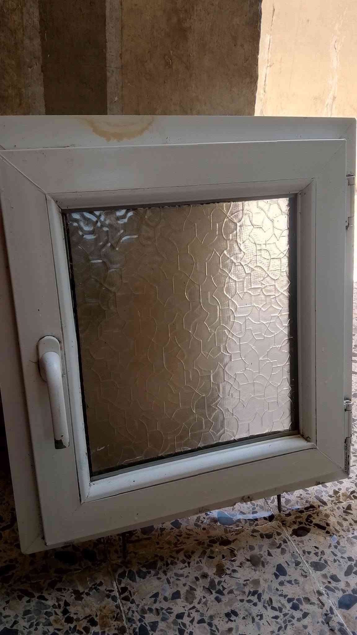 السلام عليكم
شباج 60*60 عازل دبل جام
السعر 20
مكان نجف مقابل كراج الجنوبي
للتواصل على الرقم 
***********
