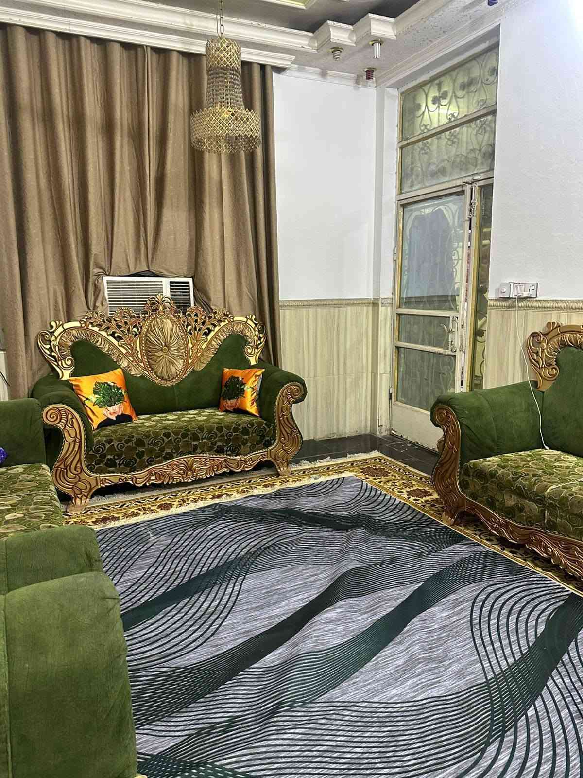 الدار للبيع • ١٠٠م • ماء وكهرباء