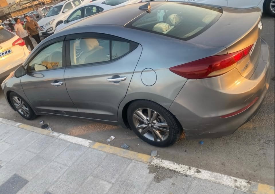 النترا موديل 2018 وارد امريكي حرة باسمي رقم ذي قار انكليزي حادثها بنيد ضربه خفيفه..السعر 115$ وبيها مجال للاستفسار التواصل على الرقم ***********
