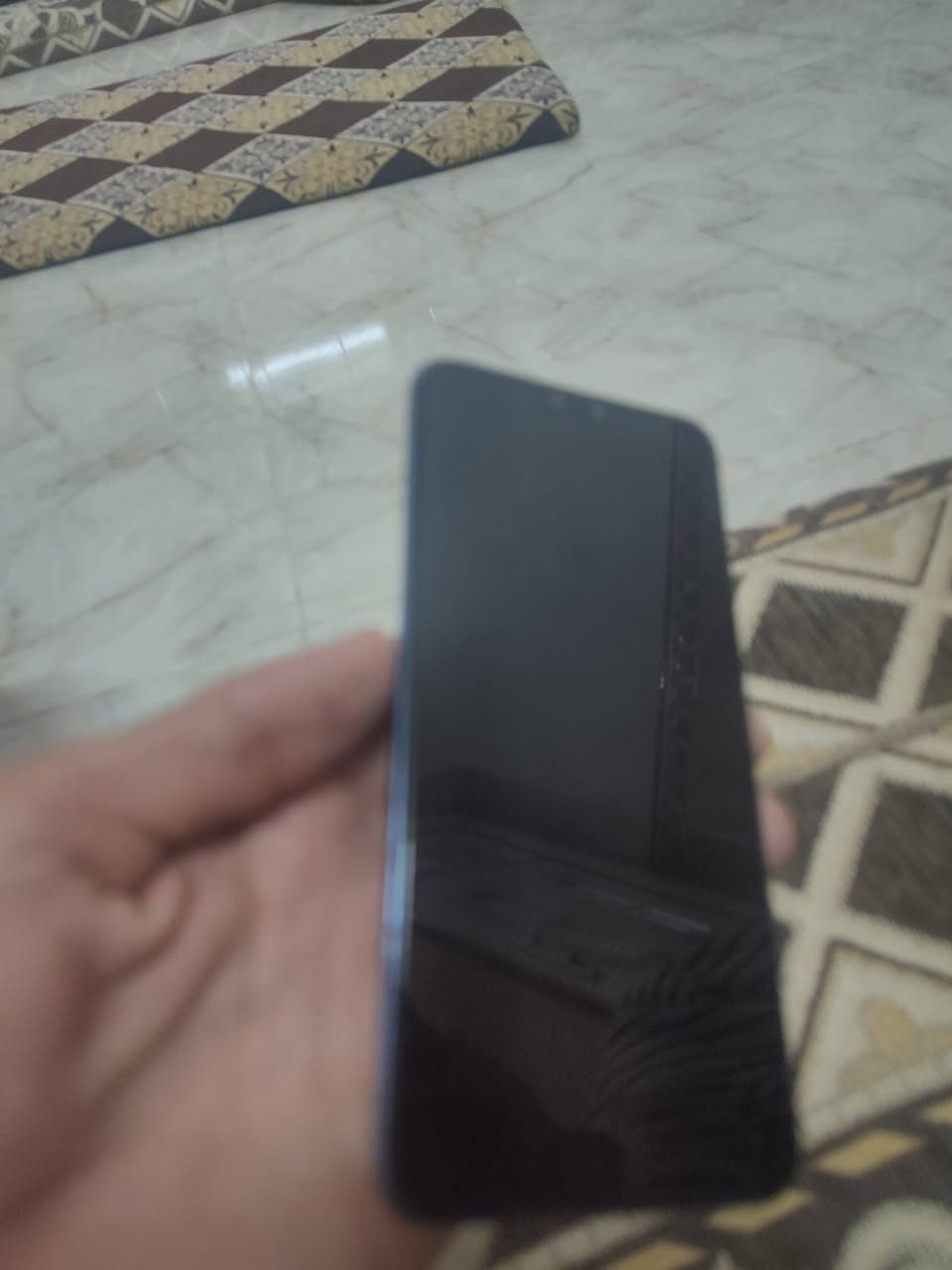جهاز y9 ذاكره 128 جهاز كل عيب مابيه  فقط شاشه اصليه مبدله 

سعر 90 وبي مجال 
***********
