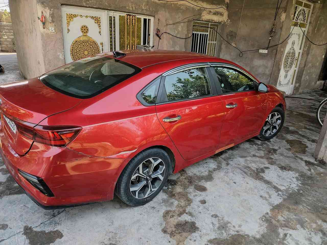 اللبيع كيا فورتي وارد امريكي موديل 2019 رقم بغداد بسمي تحويل مباشر مكينه2000 دوش ممفتوحه المكينه بلد  كير ايتي المرغوب تبريد ثلاجه وارته من امريكه قبق جنطه بدون دواخل وبلعراق انطخت بلجاملق اليمن الئمامي وشويه من البنيد وبدلتهم تبديل بدون سمكره قطع وكاله نفس الئيبل يعني السياره بيه 3 قطع مدلات وكاله نفس الون اسياره قطره صبق مابيه ولابيه دواخل بس الجتف الي جوه الجاملغ بيه اشويه يعني شواصي الغد مكفولات واني وياك السونار اي كلام خارج الحجيته اتحمل مسؤليته //////السعر 116 شده و16 ورقه رقم التلفون وبيه واتساب***********
