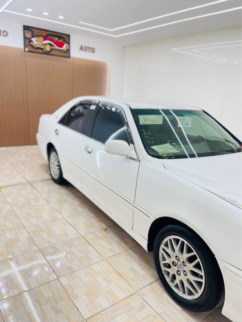 مه ليكه كؤدي هه يه  به س موس موس ٢٠٠٣ مه كينه ديفؤر ١٧١ مواسفات ٢ دوگمه په رده ده شبول نجف كوشن كاربا ئاوينه شه فت و هيته ر جوار تايه و ويلي نويه لايد كريستاله و عه ده سه ٤ پارجه ي بؤياغه بريكي به ستراوه جركه ي تيانيه سوكاني وه ك ئاوه تبريد سا ردو گه رم به شه رته به شه رتي گيرو مه كينه و براوه به شه رت سحري ٤٥ گه لاو مجاليكي برايانه *********** كويسينجاك, أربيل
