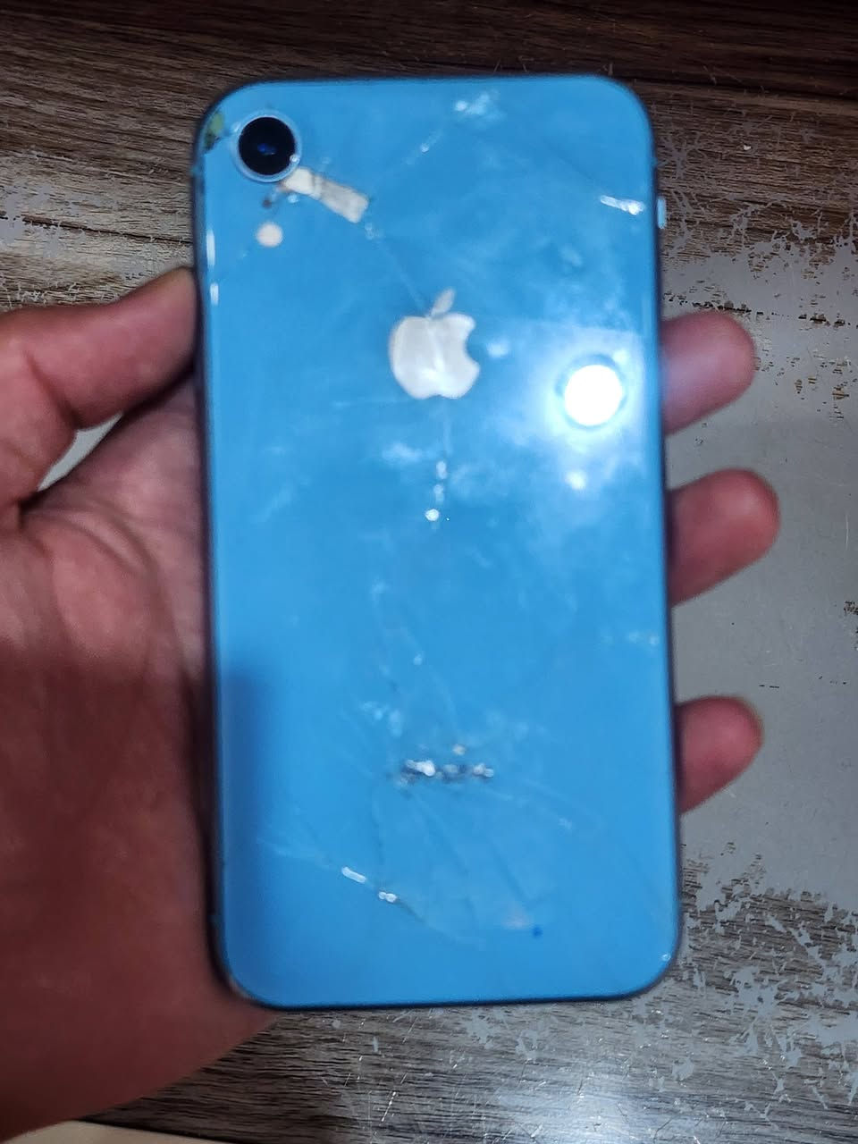 للبيع ايفون xr.جهاز مبدل فقط بطاريه ول سيم كارت وكف أثر وكعه باقي كل شغال فيس ايدي شغال ول ضهر مفطر  جهاز يفيد تكنيك او بوبجي شاشته بلاديه كلشي مابيها 
🔋100
💾128
سعر جهاز 75 الف
رقم مبايل ***********
