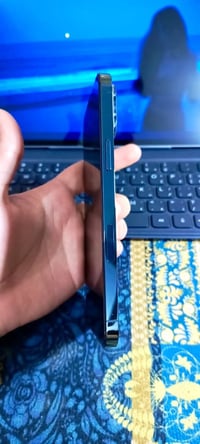 أيفون 12 pro max  نموذج M  ذاكرة 512. / ركز مو 256  بطارية 82%بلاد  ال...