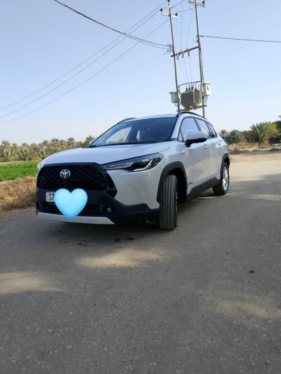 السلام عليكم. 
كورلا كروز. موديل 2025.
فول مواصفات.. 
فتحه. بصمه.. 
خمس كامرات.. 
اشاير بالمري.. 
بلاجكتور.. 
تحكم ستيرن.. 
مثبت سرعه.. 
تحديد اتجاه.. 
تبريد قطعتين.. 
ويل كب.. 
كير اوتوماتيك.. 
داخل لونين اسود. ومشمشي.جلد
كراسي كهربائي.. 
ماشيه 18الف.. 
محرك. 2000.
مكان السياره. السماوه السوير. 
للستفسار. اتصال على الرقم.. 
***********.

