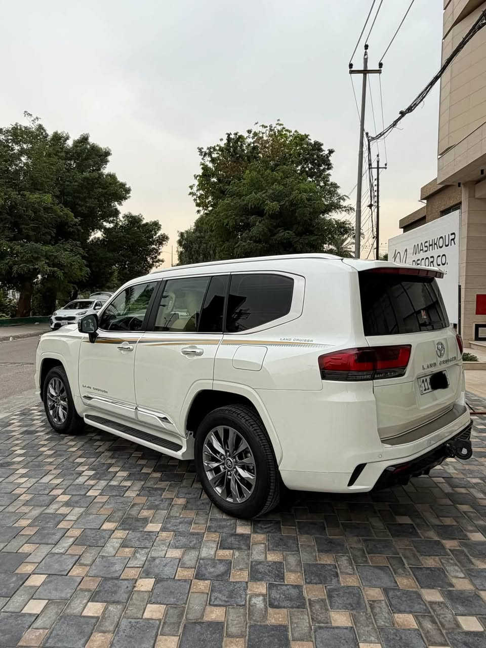 لاندكروز بريم • ٢٠٢٤ • رقم بغداد