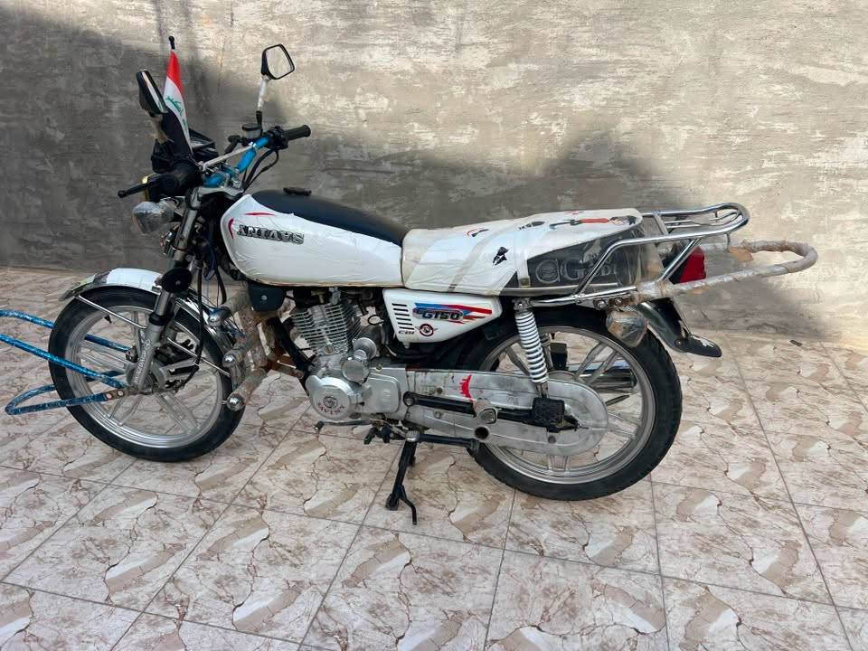 السلام عليكم للبيع ايراني موديل 22 محرك 150 بلادي كهربائيات كله شغاله السعر 650 وبي مجال العنوان قضاء الخالديه***********
