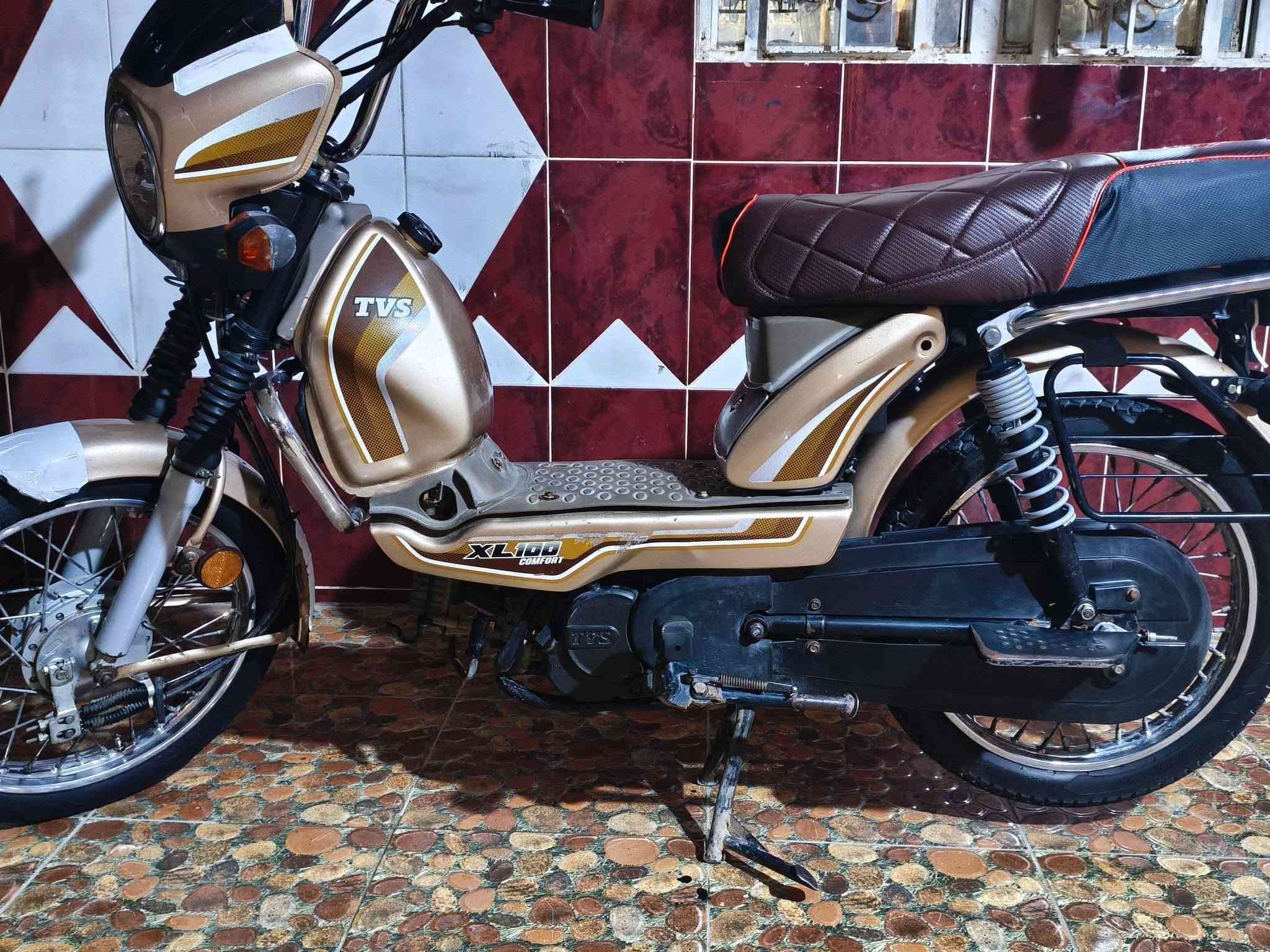 سلام علیکم
TVS XL100 Comfort للبيع دراجة وكاله معرض الماهر موديل 2023

دراجه كفاله عامه كهربائيات شغاله %100 شلعه ومعدل نضيفه مرتبه مال جناي على كد روحه وجيه اقتصاديه کلش ابد متصرف بانزين مابيها اي عطلات
( عنوان ديالى قضاء الخالص)السعر مطلوب 975 وقابل للتفاوض للاستفسار يرجى الاتصال على هذا

*********** الرقم
@إشارة
