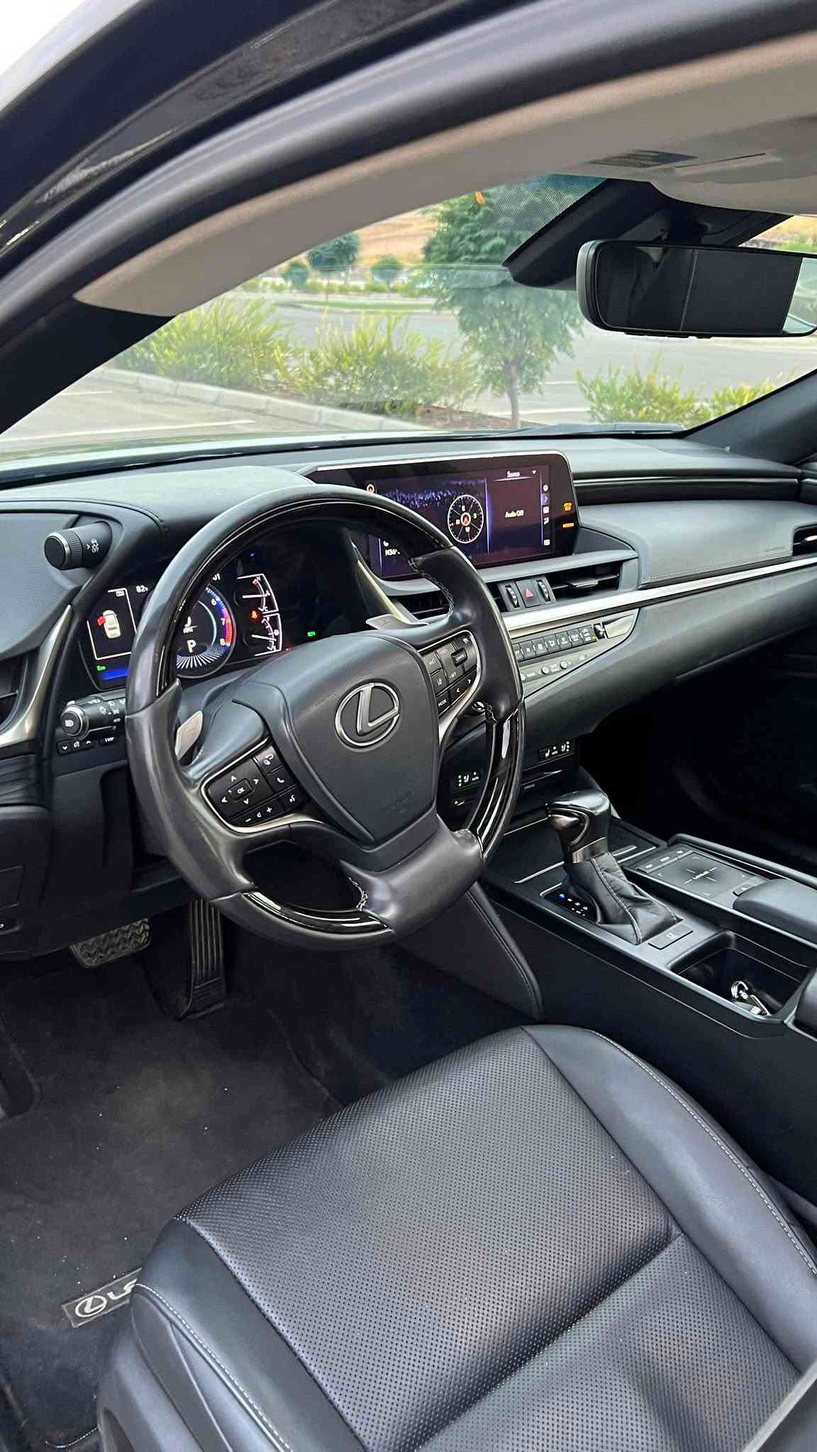 لكزز ES350 • ٢٠٢١ • رقم دهوك