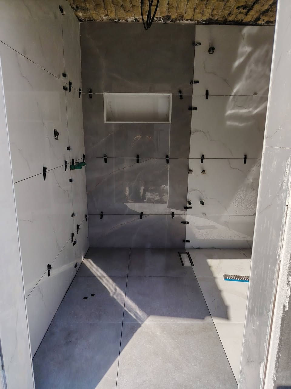 عمل لوح بورسلين 120×60
للاستفسار ***********
