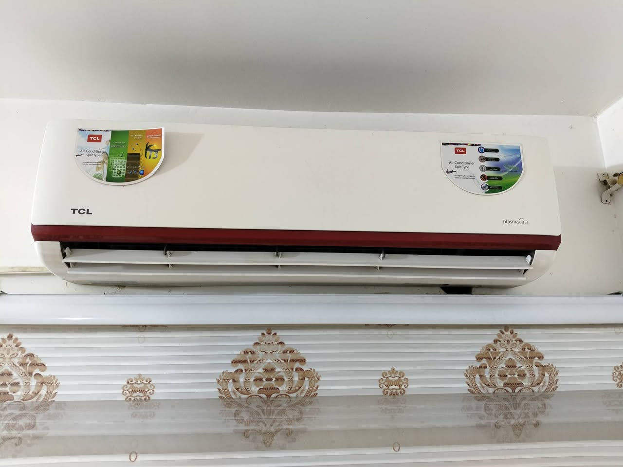 قطعه بارده نظيفه طن ونص نوع TCL شرط الشغل الرفاعي ***********
