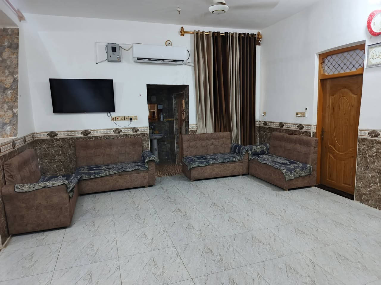 مجمع بيتي ٢ • ٢٠٠م • ملك صرف