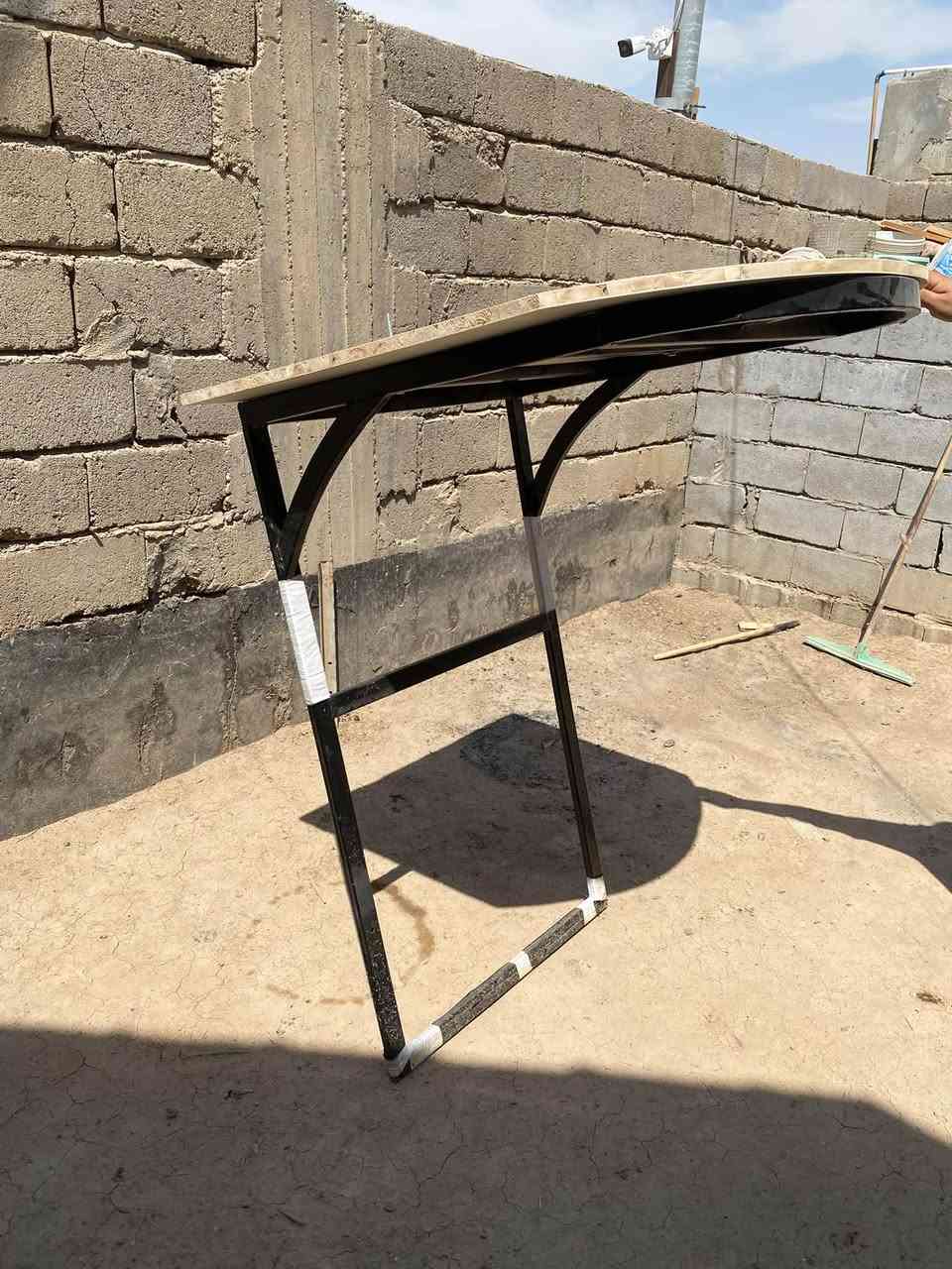 سلام عليكم قمرية ستوته للبيع تفصال تزگام حديده نستله مليمين مرتبه طولها 135 وعرض الحديده 75 والخشبه الفوك عرضها95 سعرها75 وبيها مجال للشراي عنوان بصره شط العرب الحزيره للاستفسار الاتصال ع الرقم***********
