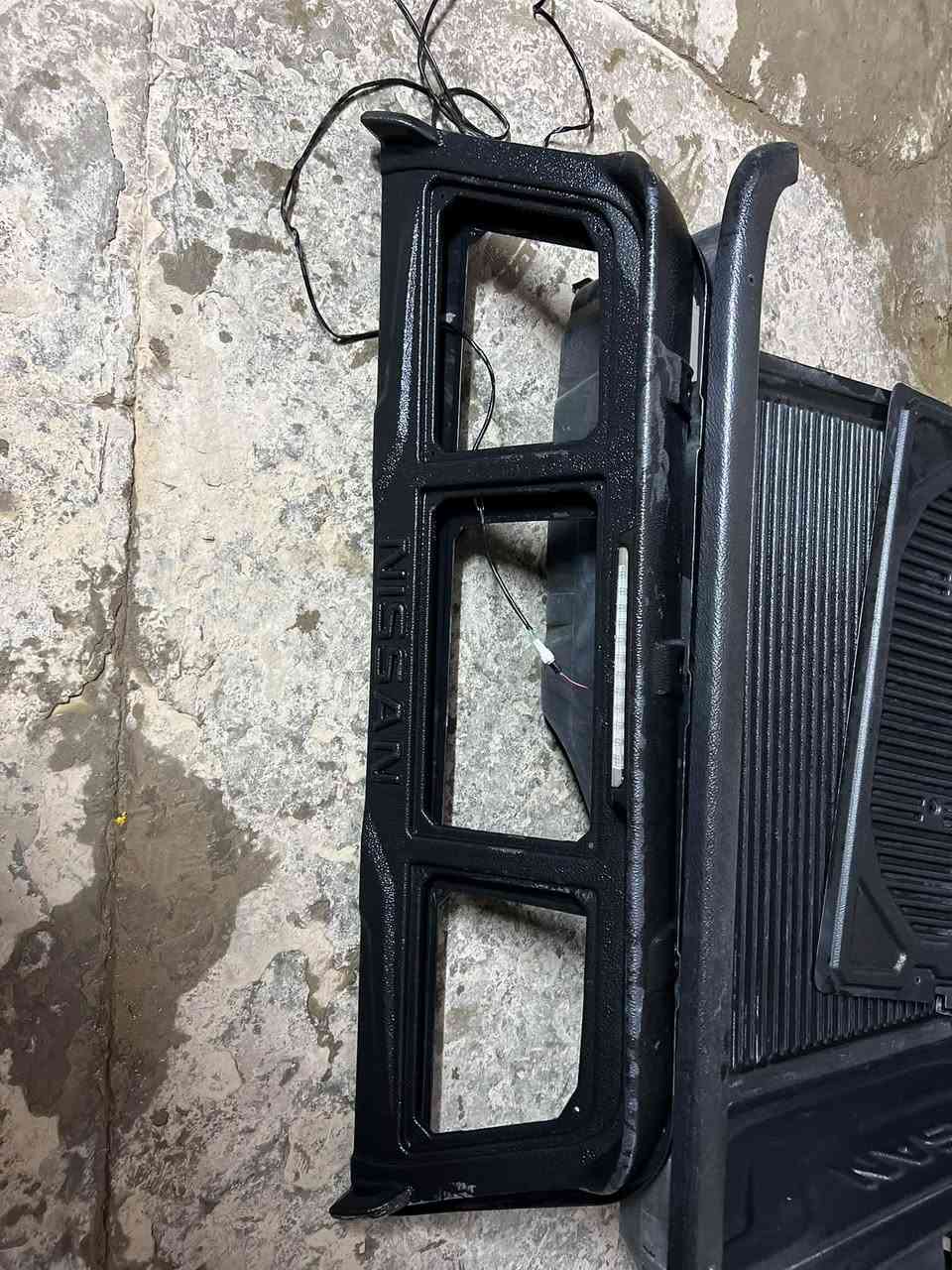 نيسان نيفارا • دوسات غلاف بدي • ٢٠١٦-٢٠٢٤