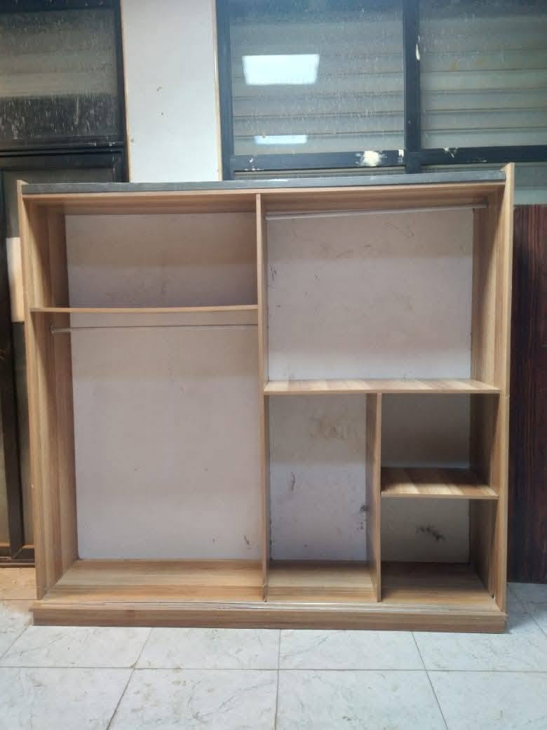 غرفه ترڪي مستخدم  💥  🇹🇷
قطع/5
نظافه 85💯
نضام سلايت  💫
مع شد ونقل 🚚 داخل بغداد مجانآ
 باقي المحافظات بكروه 
***********
