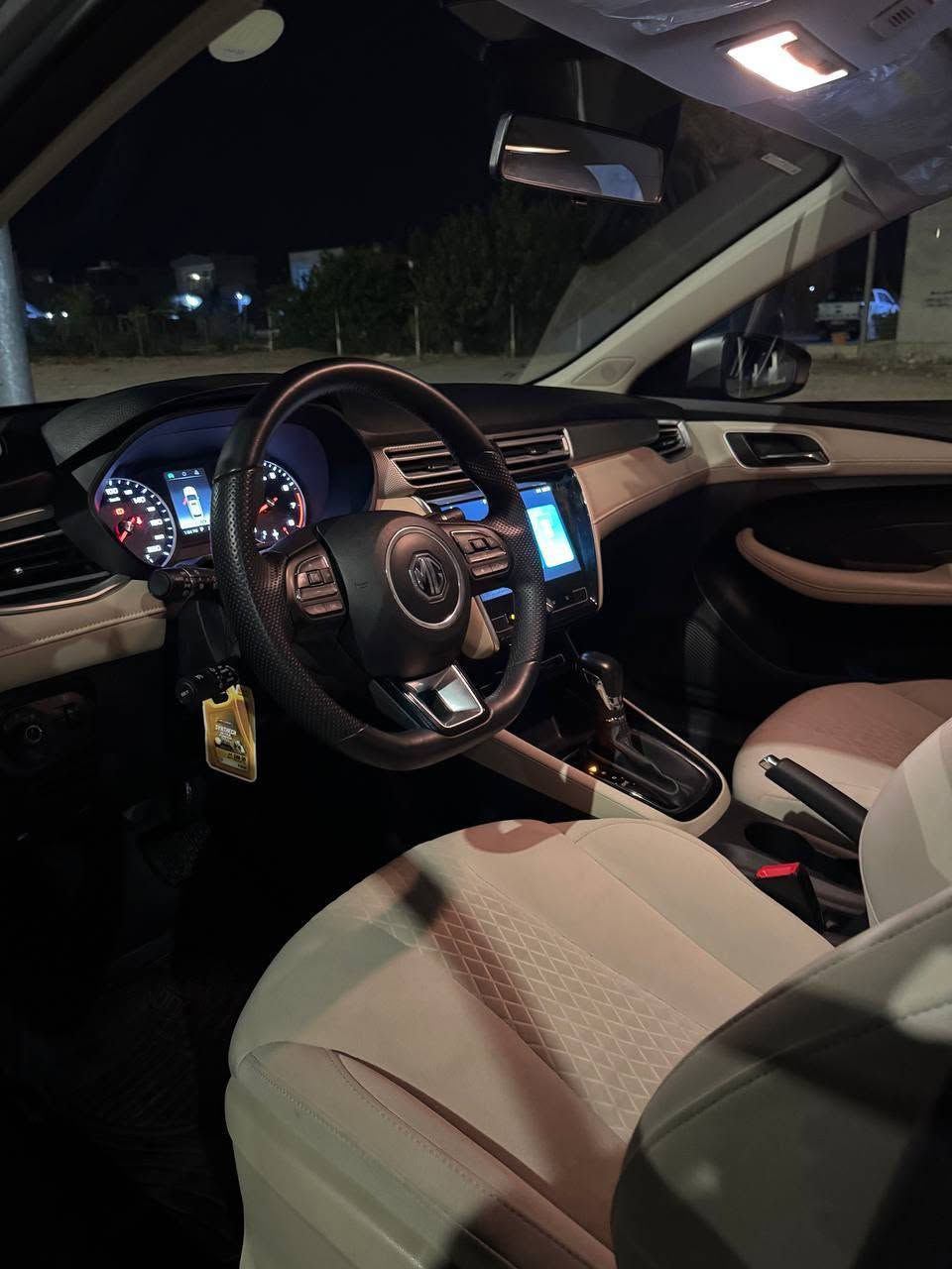 MG5 2024 مواسفات COMFORT
22000 ڕۆشتووە بێ بۆیاخ ... بۆیاخ ئەستور بەشەرتی گێڕو مەکینەو تەبرید و کارەبای
❕,  لید , شاشە,کامیرە , تحدید سرعە , ویلکەب...
  ڕەقەم سەنەوی و هەزەی نویێە تا30 بەشەرتی تەحویل و غرامە یەک دینار مەسروفی نیە 
98$مەعامەلە
***********
