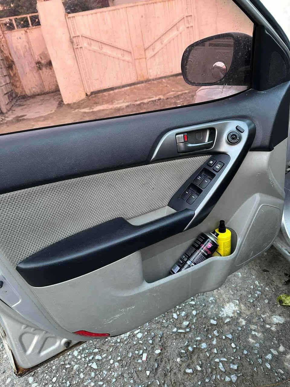 کیا سیراتۆ 2009- بڕاوە 🚙 
کۆد کراو بارکۆد بکە بە ناوی خۆتەوە 

1️⃣مەکینە 2 زنجیر مەرغوب eco زۆر کەم بەنزین سەرف دەکات  ✅

2️⃣ناو کرێمی  دوو کوشن هیتەر ✅

3️⃣شوێن بڕاوەکانی دوراوەتەوە قیر کراوە✅
 
4️⃣گێڕ تۆماتیک و عادی 4 گێڕ✅

5️⃣تازە ڕۆن و هایدرۆلیکی گۆڕاوە ✅

6️⃣جامی پێشو دوای هەڵگیراوە ✅

7️⃣تایە تازە باتری تازە ✅

8️⃣یەک دەبڵی لای سەکنی زەعیفە❗️

9️⃣نرخی 47 گەڵا 

🔟 شوێن پێنجوێن *********** السليمانية, العراق

