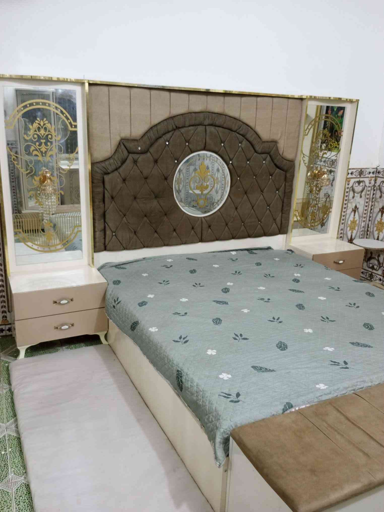 غرفة تركي • ٩ قطع • نضافة مية بالمية