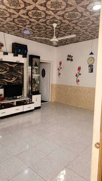 بيت زراعي • ١٠٠م • كراج كبير