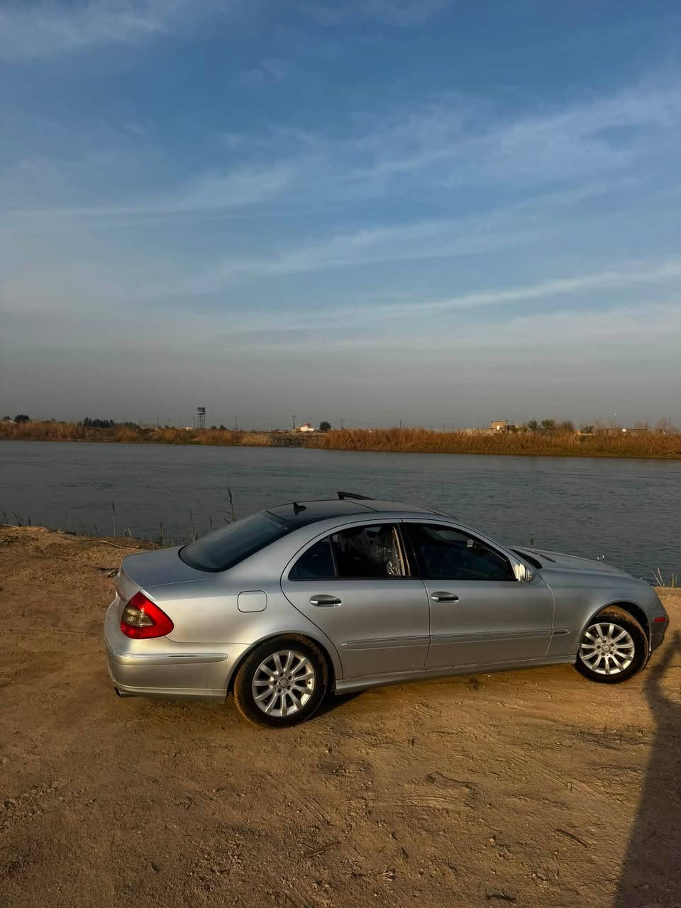 مارسدس 211 E350
فول مواصفات وارد أمريكي 
افنكارد ٢٠٠٨
معروفه مواصفات
السعر ١٥٠ بيه مجال
رقم تلفون *********** 
مكان السياره فلوجه

