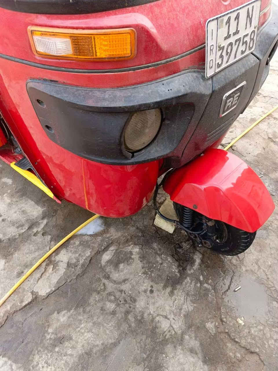 مديل ١٨ • نص مصبوغ • تاير جبلي
