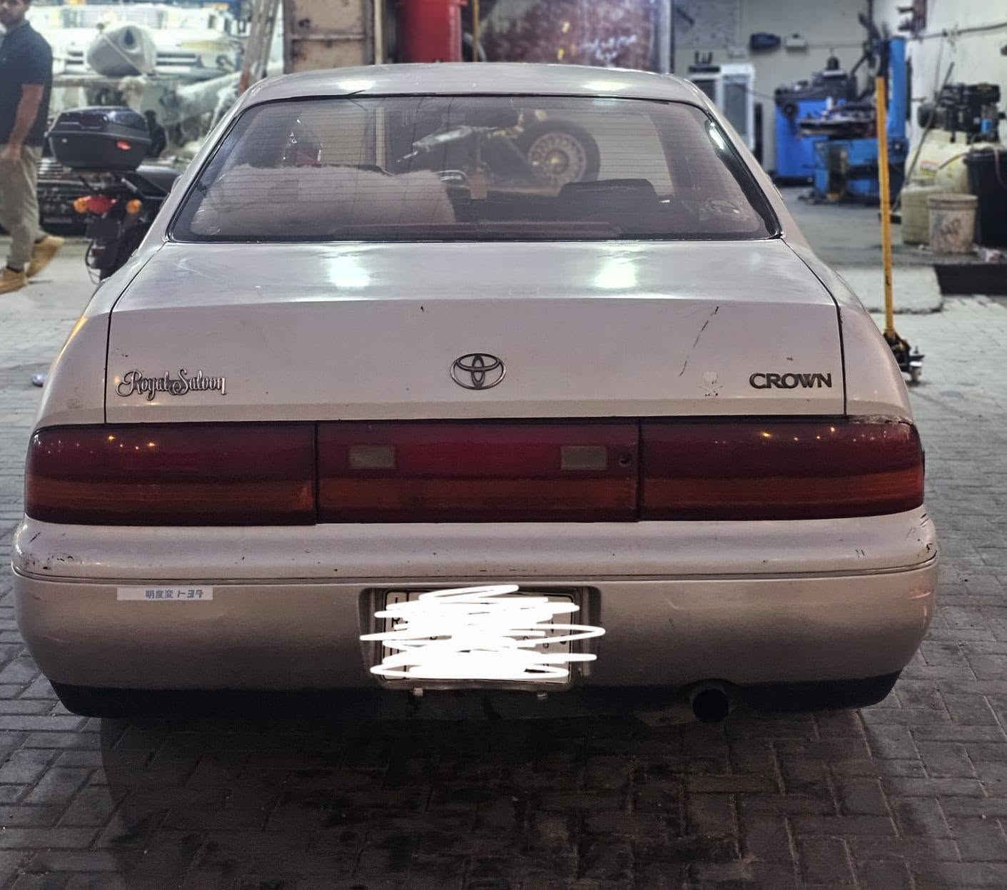 السلام عليكم 
بطة متصل موديل ١٩٩٢ 
سيارة بلادية وحلوة لا مصبوغة ولا شي  كفالة اصوليات كصة نقل جثة 
رقم بصرة ومكانها بصرة 
كير ومكينة كلش حلوات 
سعرها  ٤٨ وبيها مجال

***********
