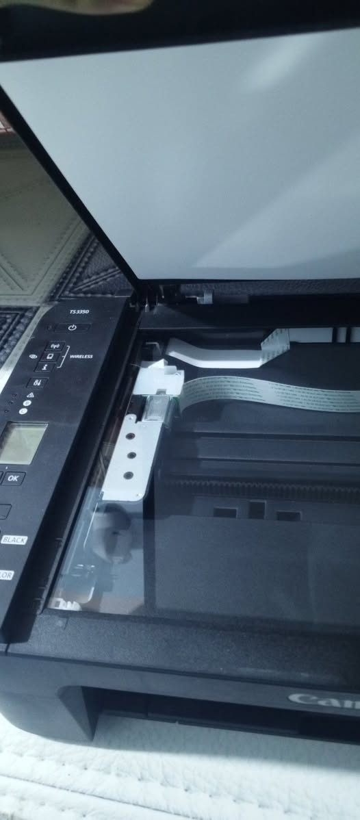 طابعه كانون للبيع 
Canon PIXMA TS3350
ما مستعمله جديده بل باكيت اصليه شرط فحص
