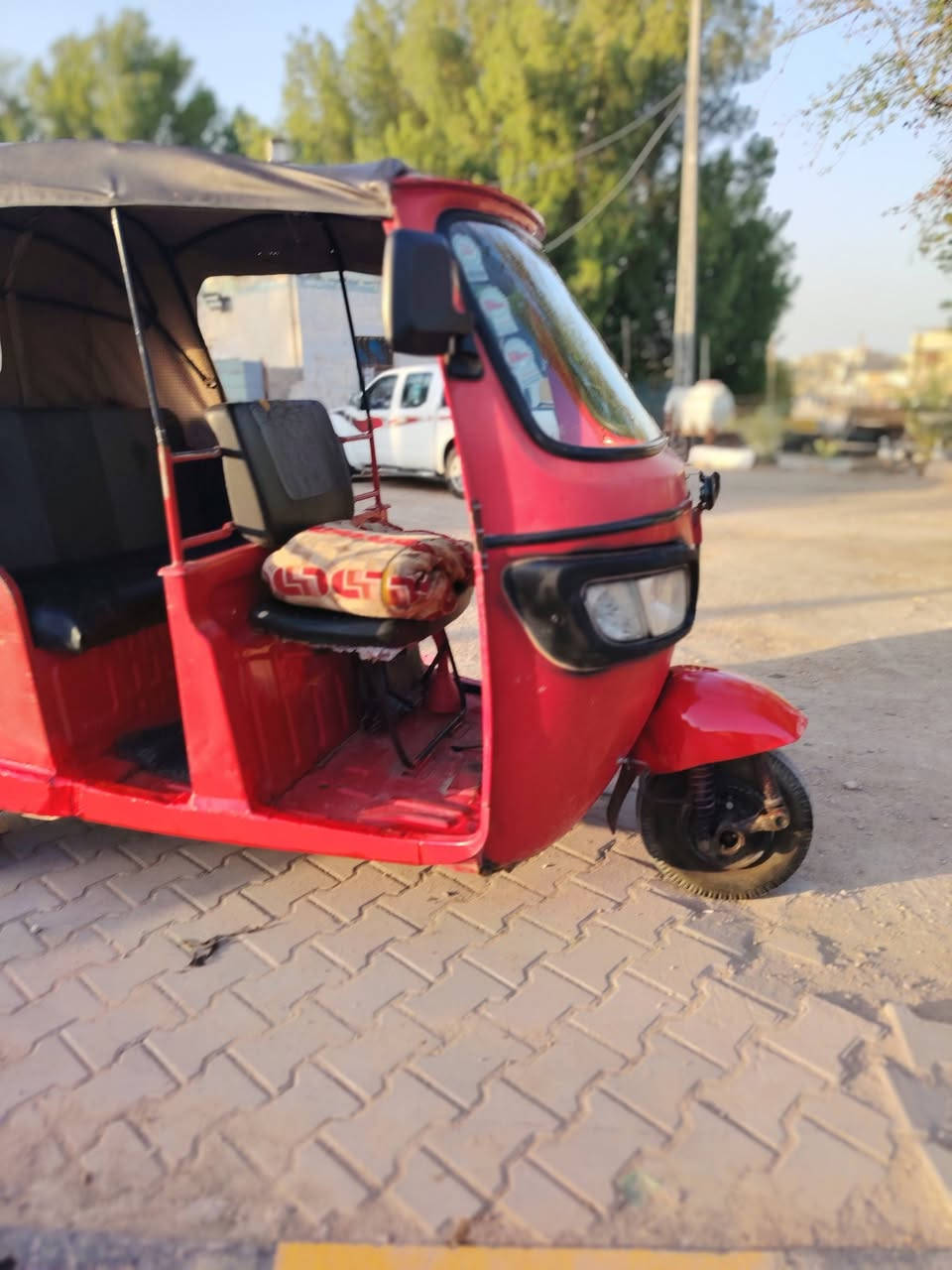 تكتك تيفيس موديل 18 السعر مليونين ونص وبيه محال قليل نجف حي نيسان
