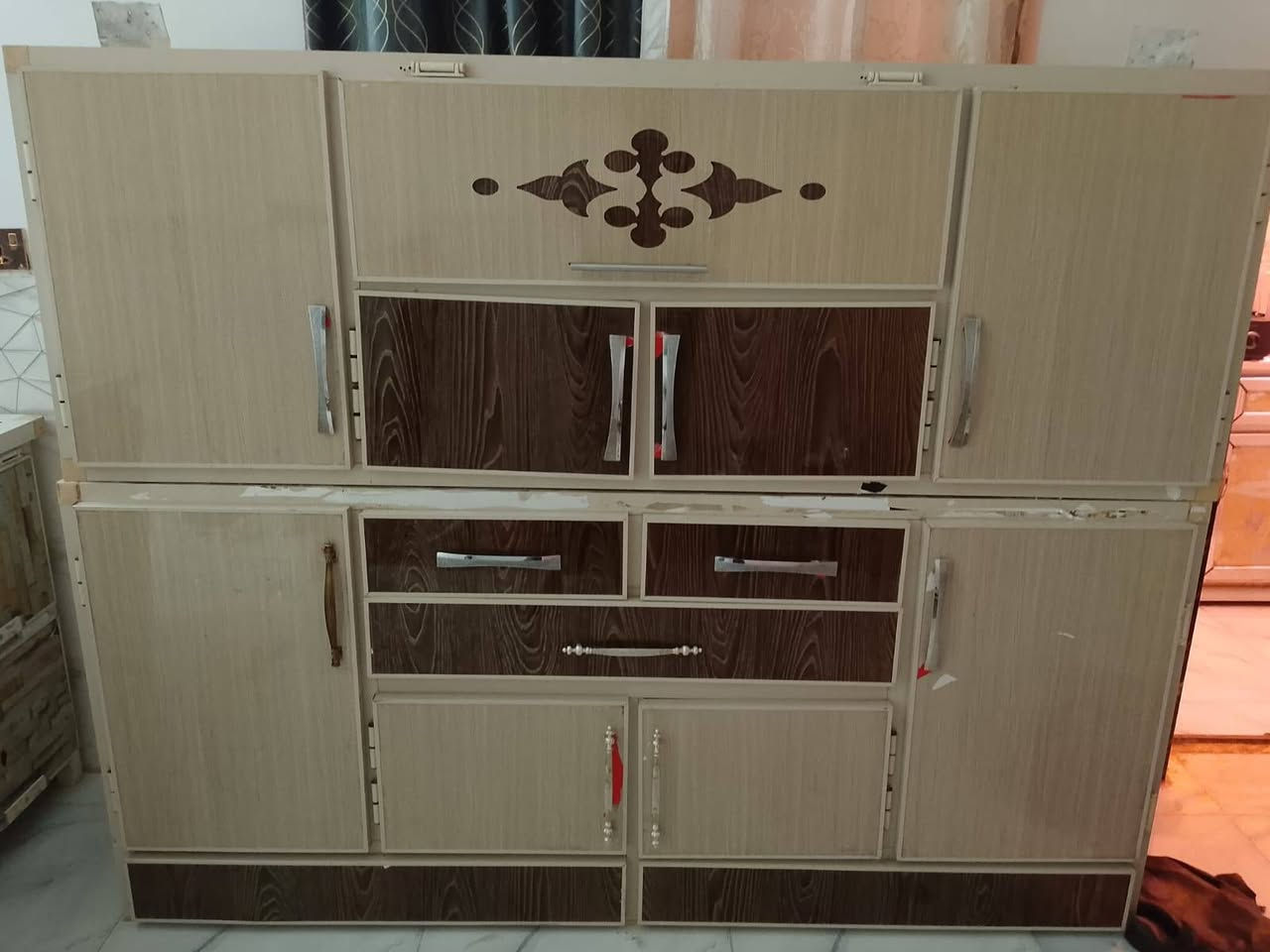 غراض كلمن وسعره شراي يتفضل خاص مكان بغداد حي البتول او يتصل على الرقم ***********
