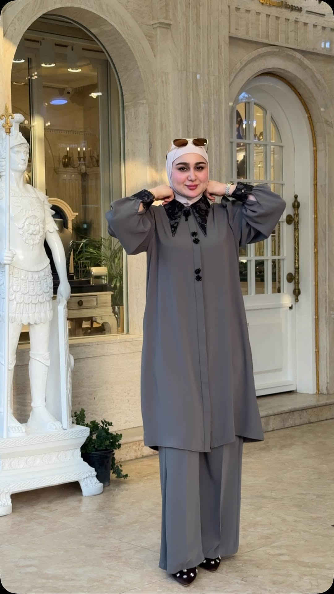 طقم كامل 😍تحفه فنيه 👌
قماش برلنتا يعني شي فاخر من الأخر 😂
طول القميص 110 
طول الكيلوت 110
44-46-48-50-52 
موجود توصيل جميع المحافظات 🚛
حله / شارع الجمعية- مول خاتون

