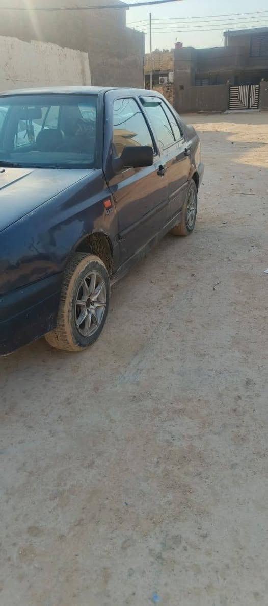 كولب موديل 93 مكينه وكير خير من الله حداديه نص ونص بيها جراد السياره راعيها موجود مداو السعر 35 وبيها مجال بسيط 
مامتواجد هناء متواجد ع الرقم ***********
