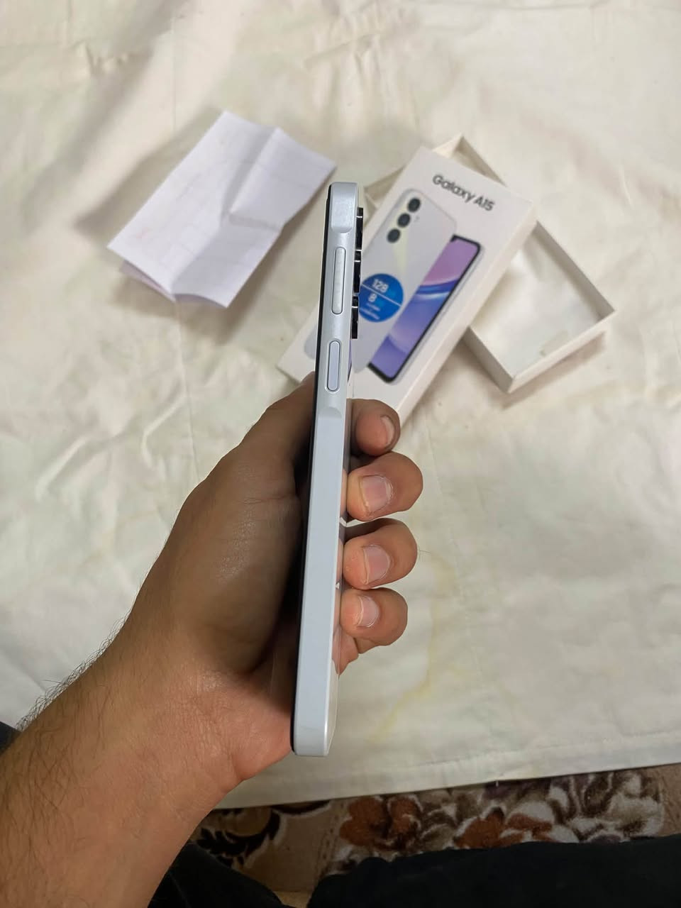 کوردی/عربی
📱🔥Galaxy A15 بۆ فرۆشتن

مۆبایلێکی زۆر پاک و خاوێنە، لە وێنەکەش جوانترە 😍

✅ 128GB

✅ دوو سیمکارت

✅ زۆر پاک و بێ کێشە

✅ هەموو شتێکی وەک بیلادی ماوەتەوە

✅ وەسڵی کڕینەکەشی هەیە 🧾

💰 نرخ: ١٣٠ هەزار

🤝 کەمێک مەجال هەیە

***********

شوێن کرکوک

____________________________________

📱🔥Galaxy A15 للبيع

السلام عليكم شباب 🌹

موبايل Galaxy A15 للبيع، نظيف كلش وحالته ممتازة، وأحلى من الصورة 😍

✅ 128GB

✅ شريحتين

✅ نظيف وما بي أي مشكلة

✅ كلشي بيه مثل ما طلع من الوكالة

✅ حتى  وصل الشراء موجود 🧾

💰 السعر 130 ألف

🤝 بي مجال بسيط

***********

مکان کرکوک

نص مكتوب في الصور:
- SAMSUNG Galaxy A15 More Power. More Possibilities. Your Next Smart Choice 50MP Triple Camera Capture Every Moment 6.5" Super AMOLED Vivid & Sharp Display 8GB RAM Smooth Performance 128GB Storage More Space for What Matters 5000mAh Long-Lasting Battery Stay Connected Longer 128GB 8GB RAM Stylish Design Powerful Performance Samsung Galaxy A15 Original Samsung Official Warranty Fast Delivery Best Price SAMSUNG Innovation for a better tomorrow