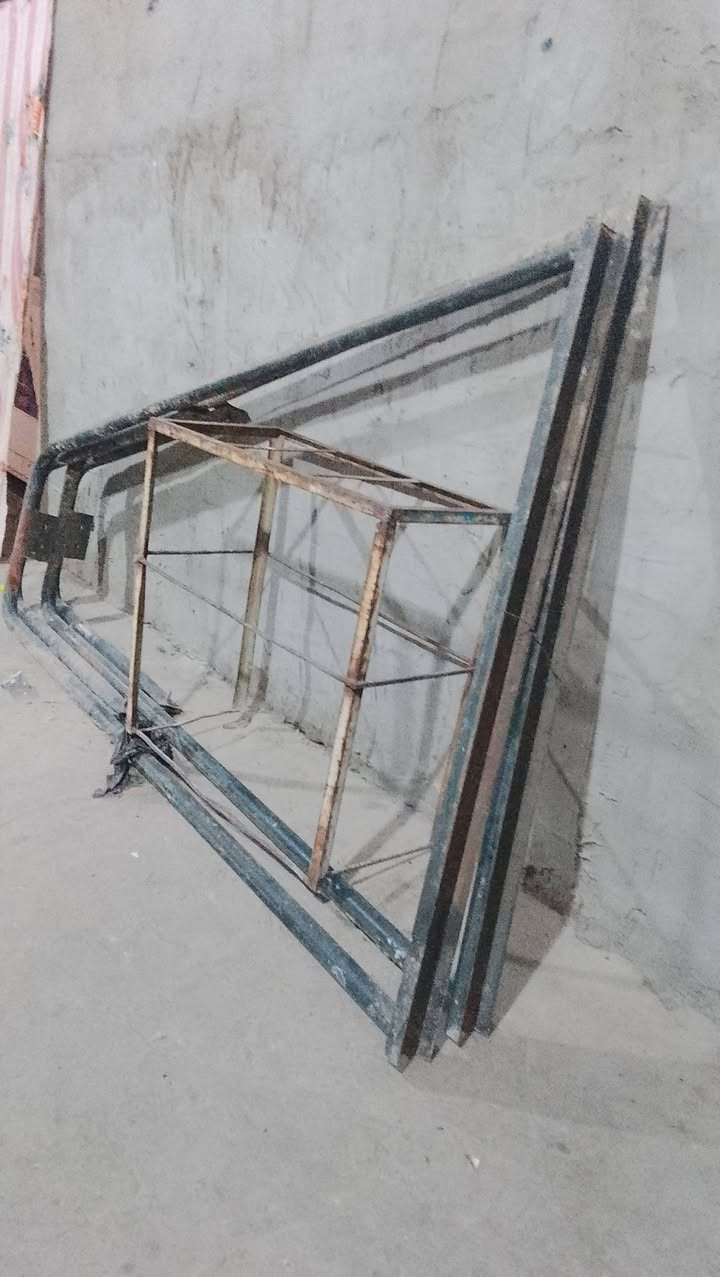 ونج بعده جديد استعمال مره واحده كامل هوه وعرباينه 3الي يفيده الاتصال بلرقم ***********
